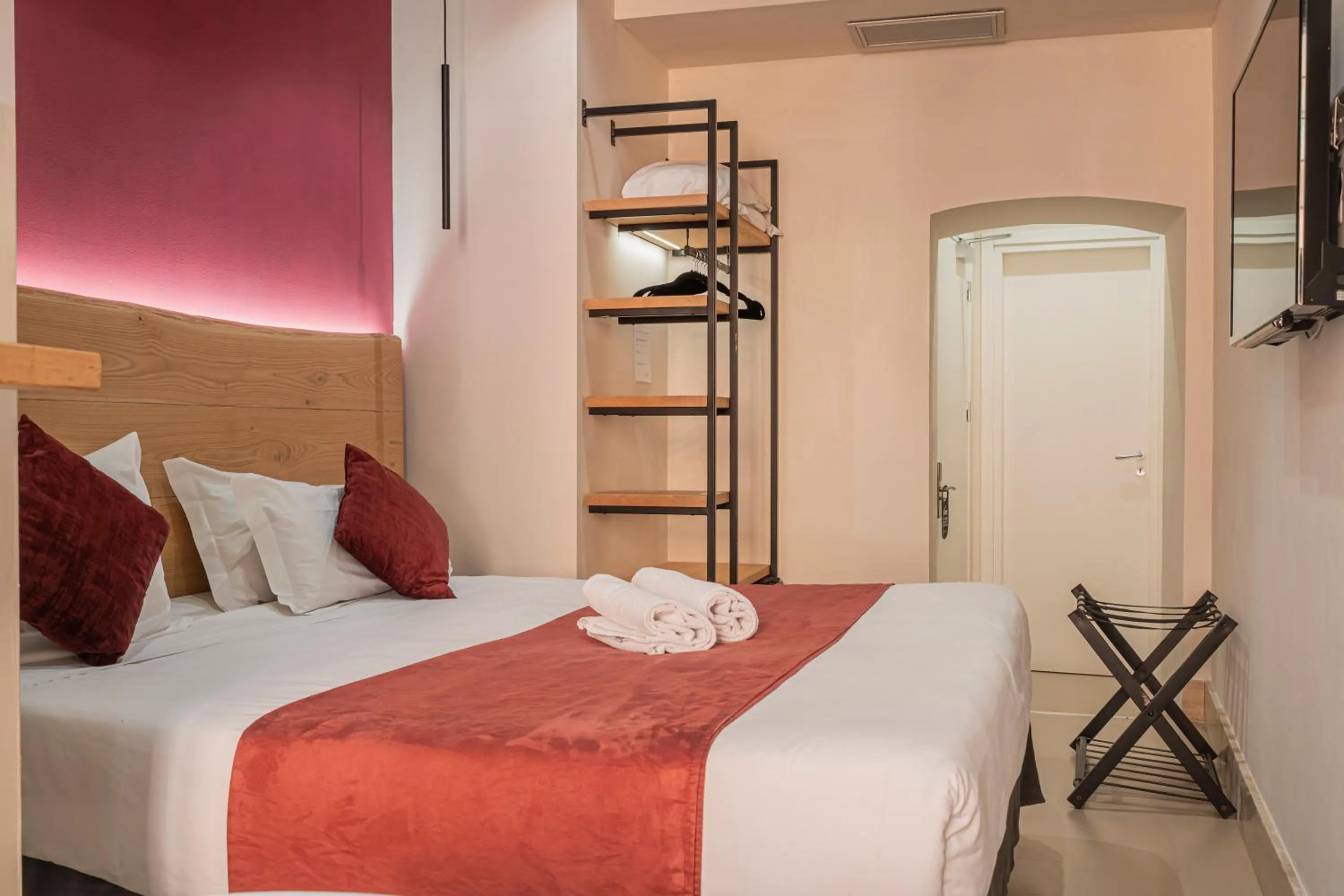 Bedroom, Bed in Campo de' Fiori 34