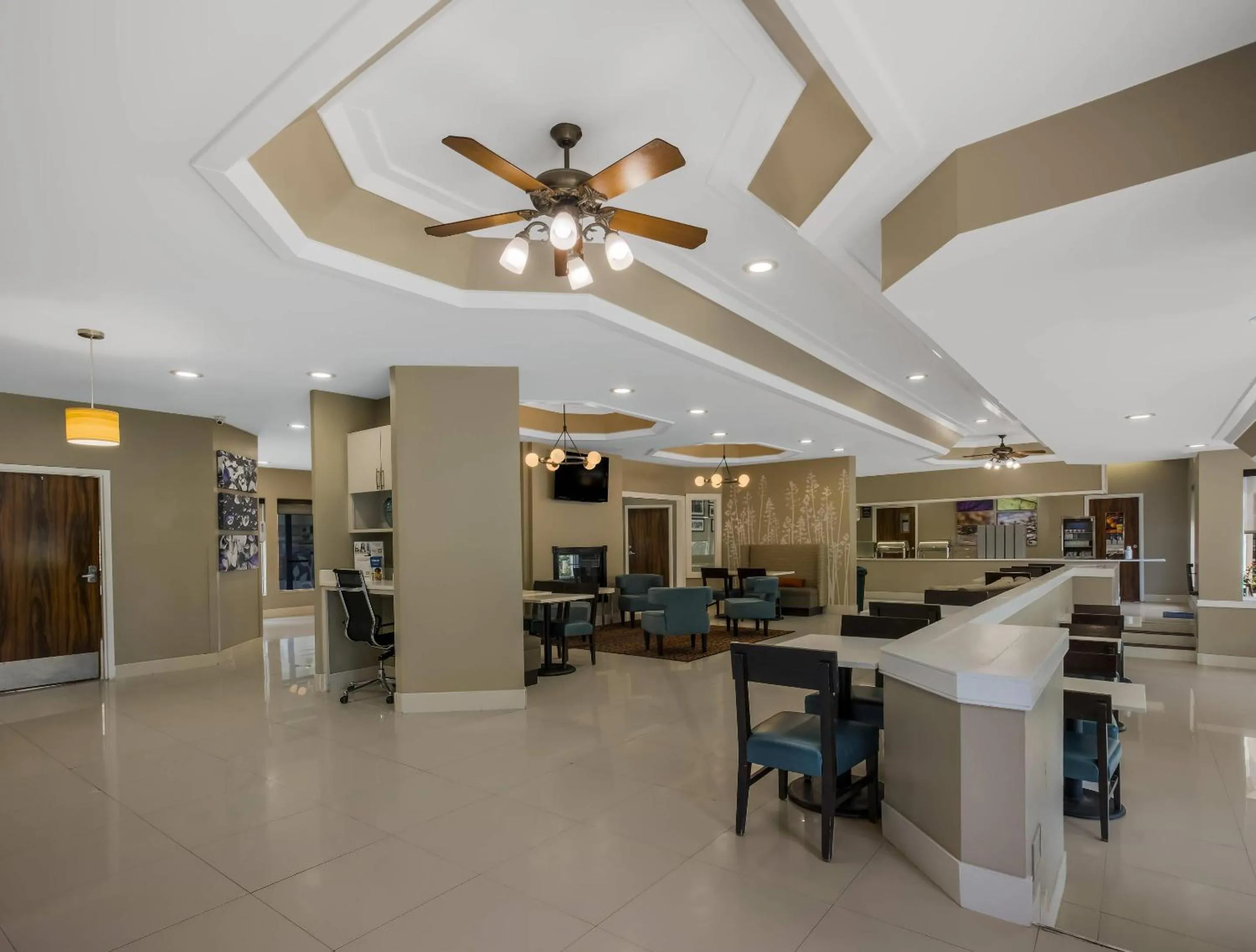 Lobby or reception in Sleep Inn Savannah Midtown