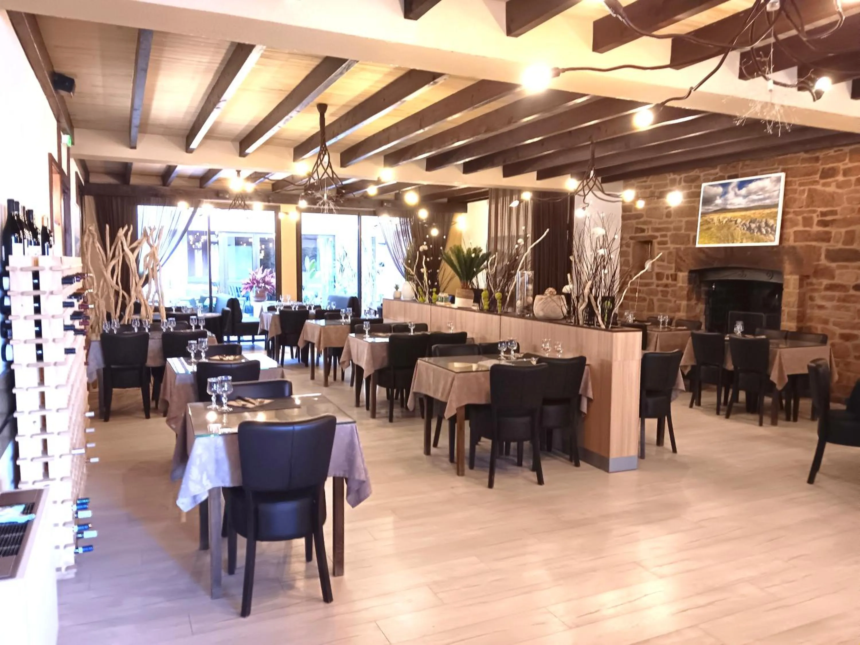 Restaurant/places to eat in Logis Hôtel Restaurant Le Palous