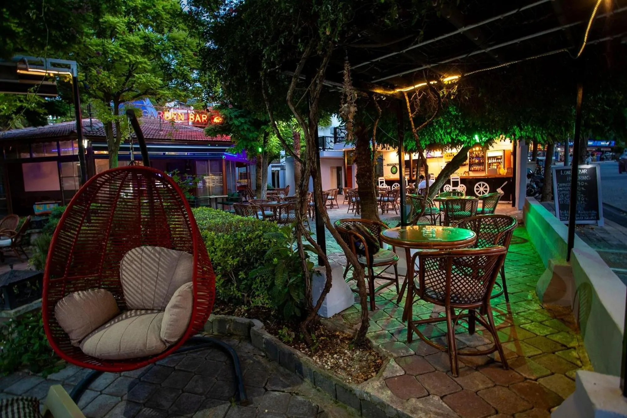 Garden in London Hotel