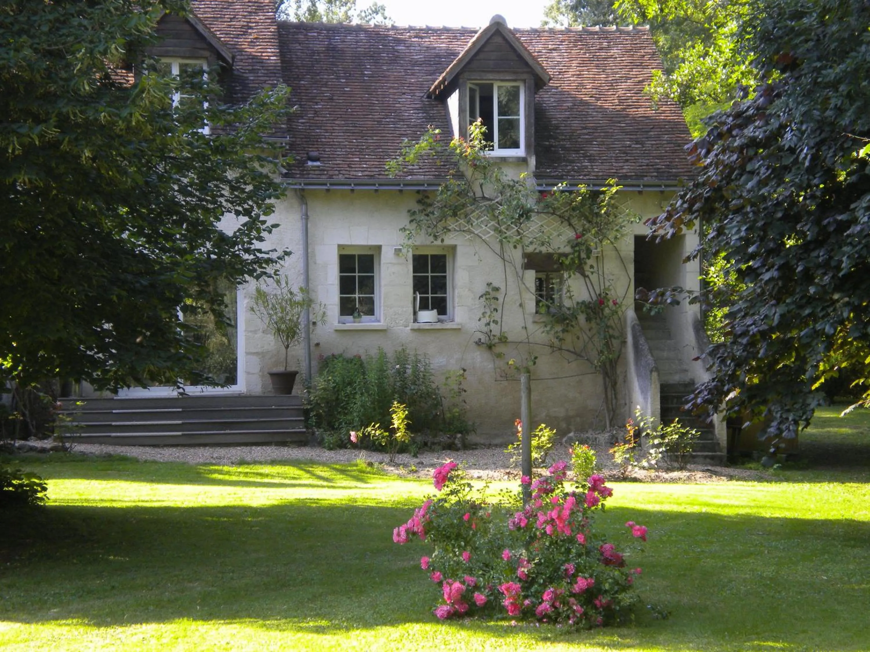 Facade/entrance in Le Moulin Garnier