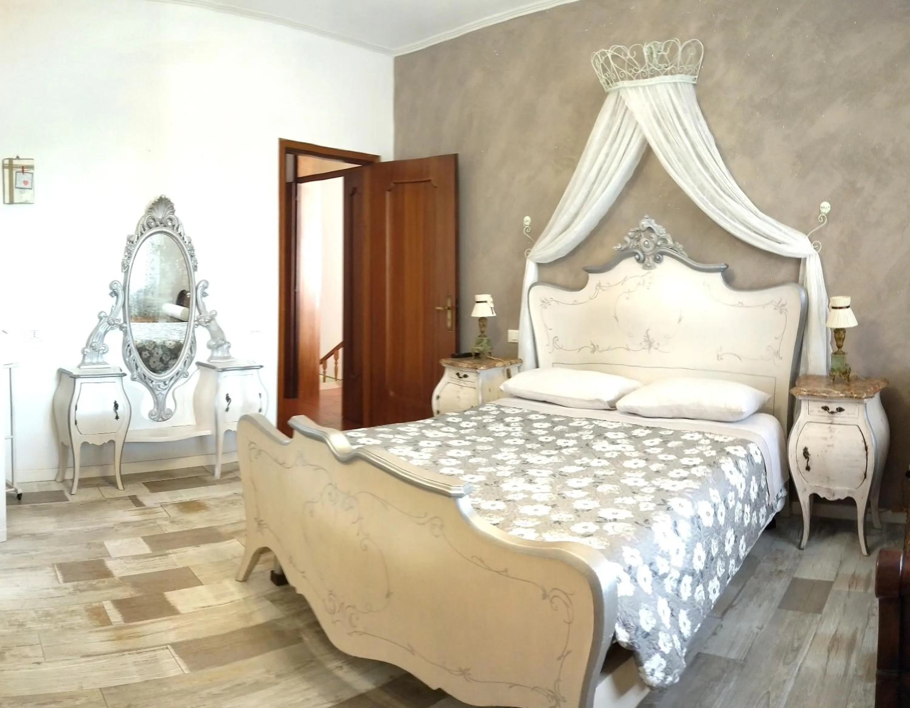 Bed in VILLA MOLINELLA