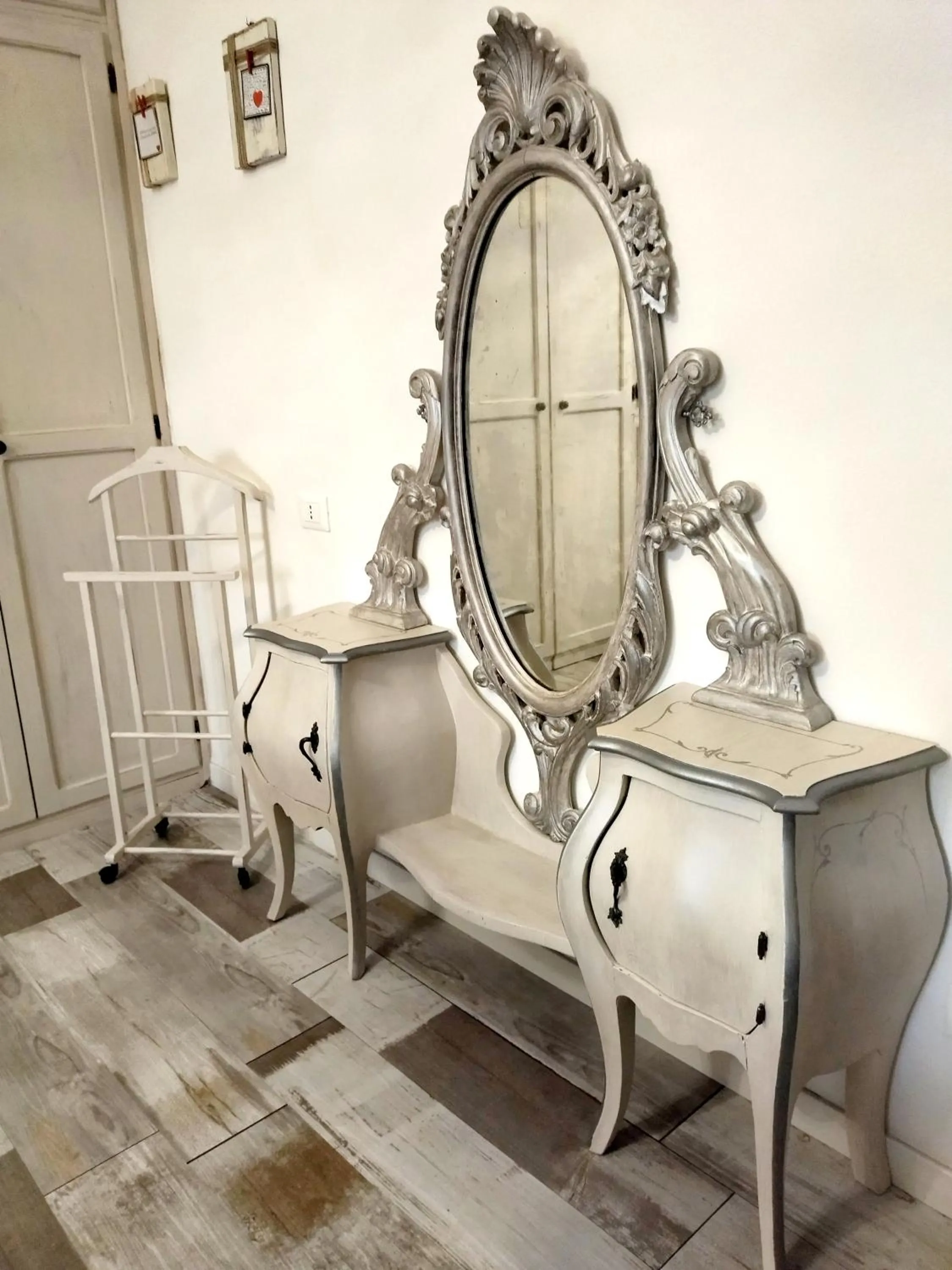 hair dresser in VILLA MOLINELLA