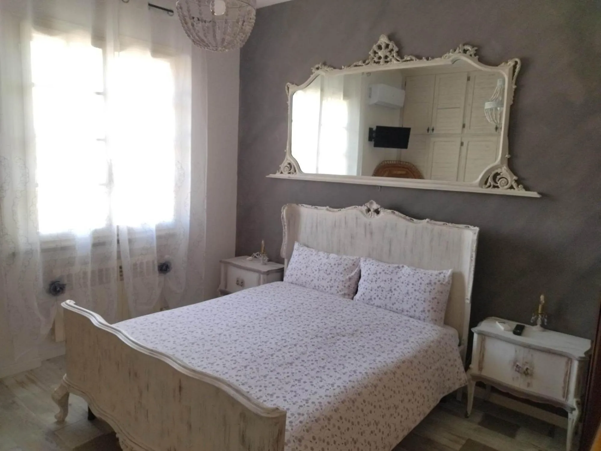 Bed in VILLA MOLINELLA