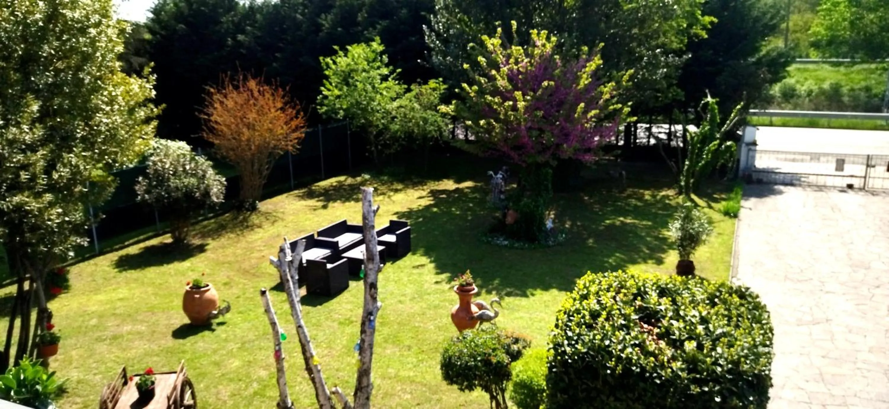 Spring in VILLA MOLINELLA