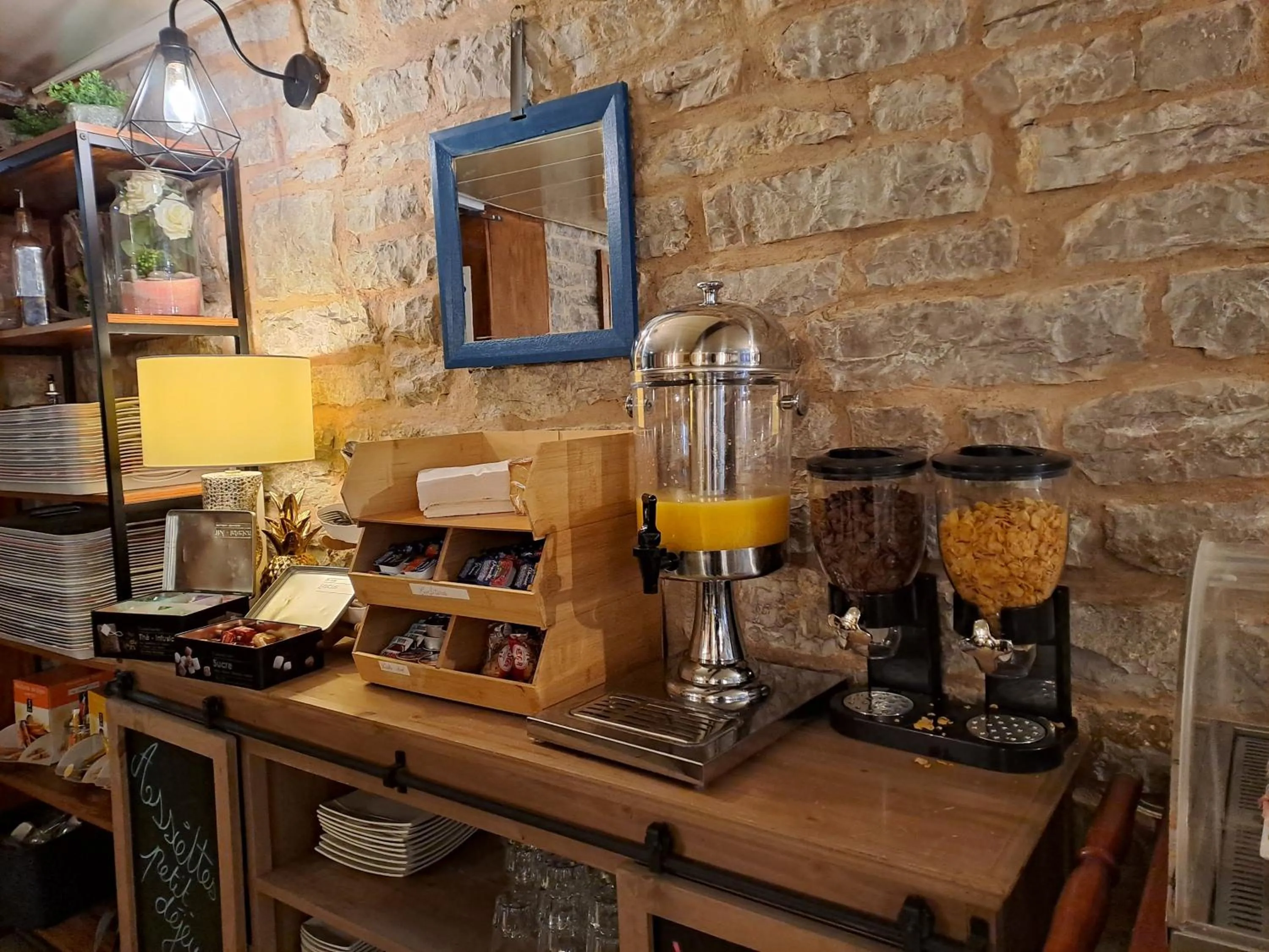 Buffet breakfast in Logis Hôtel restaurant Auberge de la Cascade