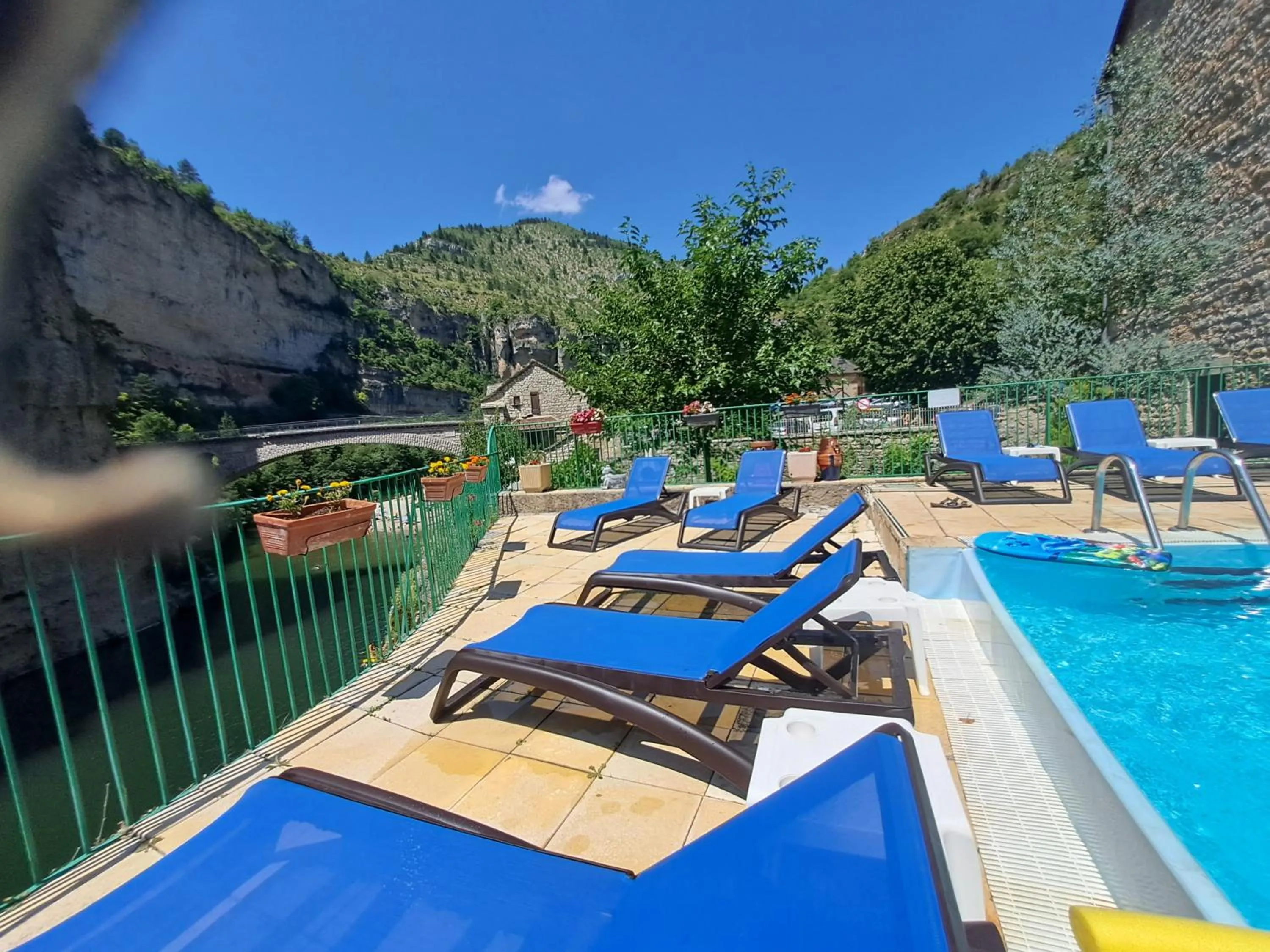 Logis Hôtel restaurant Auberge de la Cascade