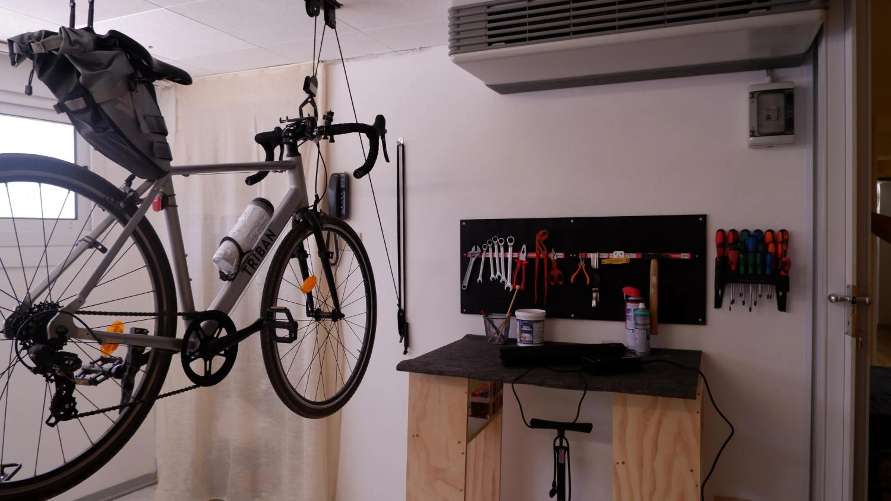 Cycling in Hotel Venezuela