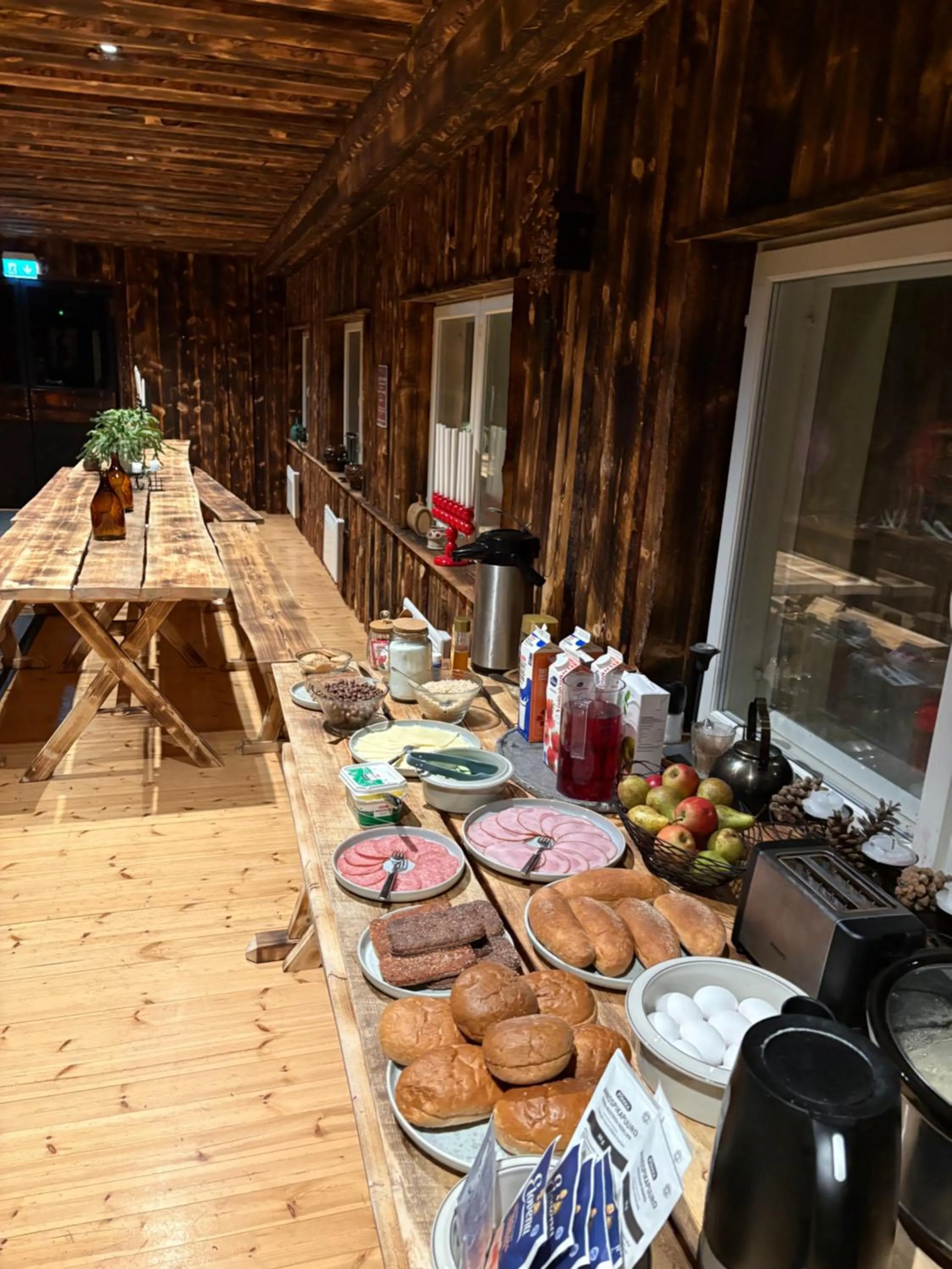 Breakfast in Arctic Shaman Adventures -Jurtta