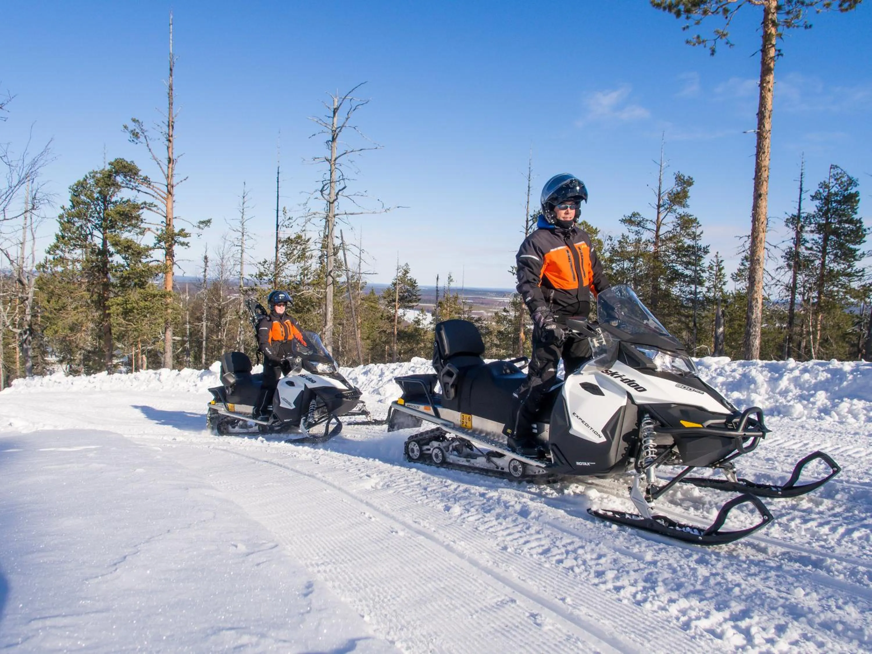 Winter in Arctic Shaman Adventures -Jurtta