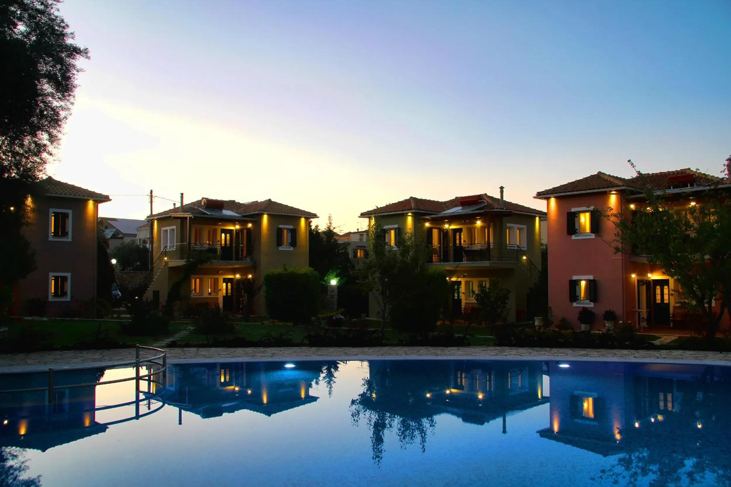 Facade/entrance in Saint Thomas Village