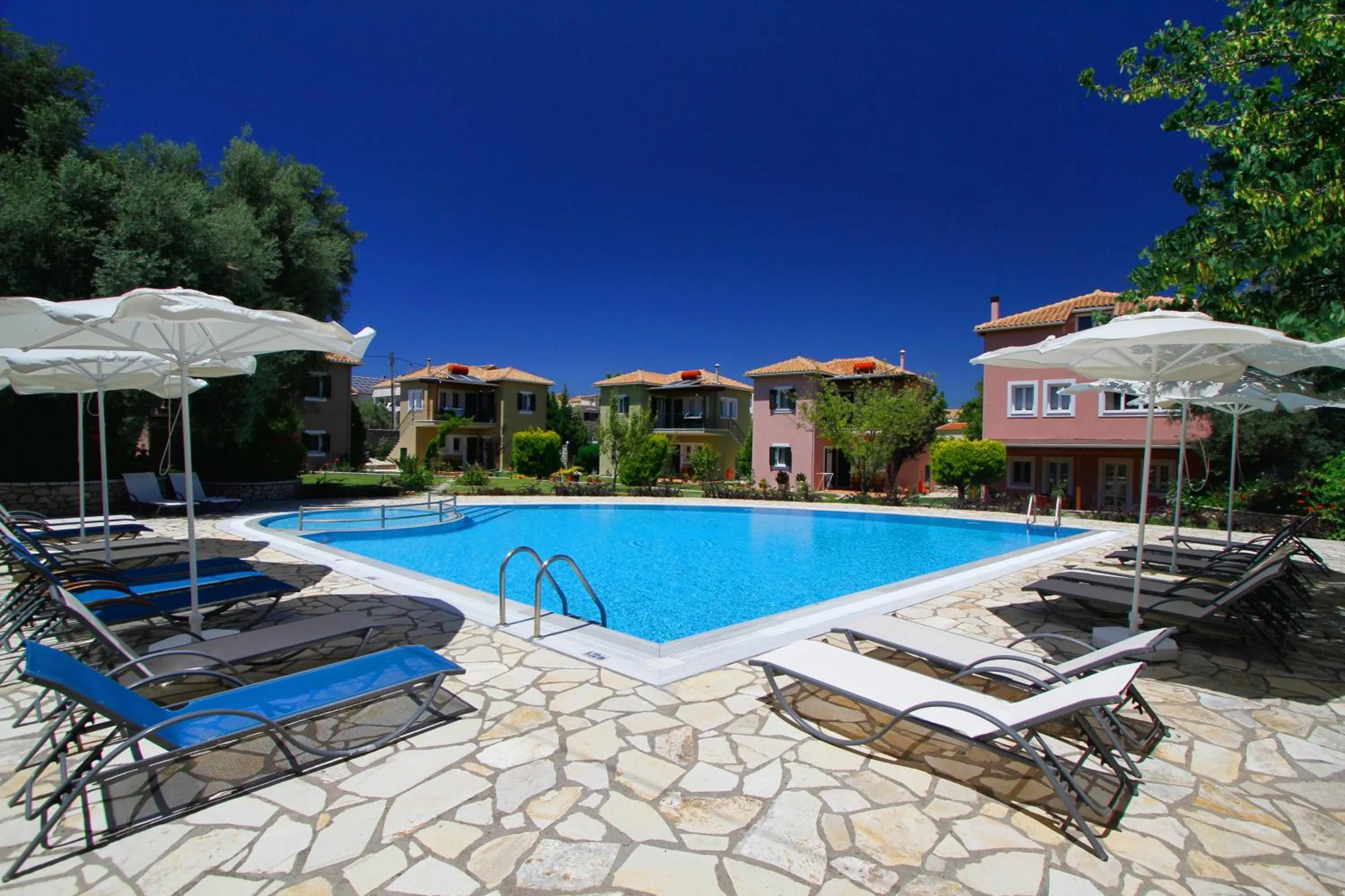 Swimming pool in Saint Thomas Village