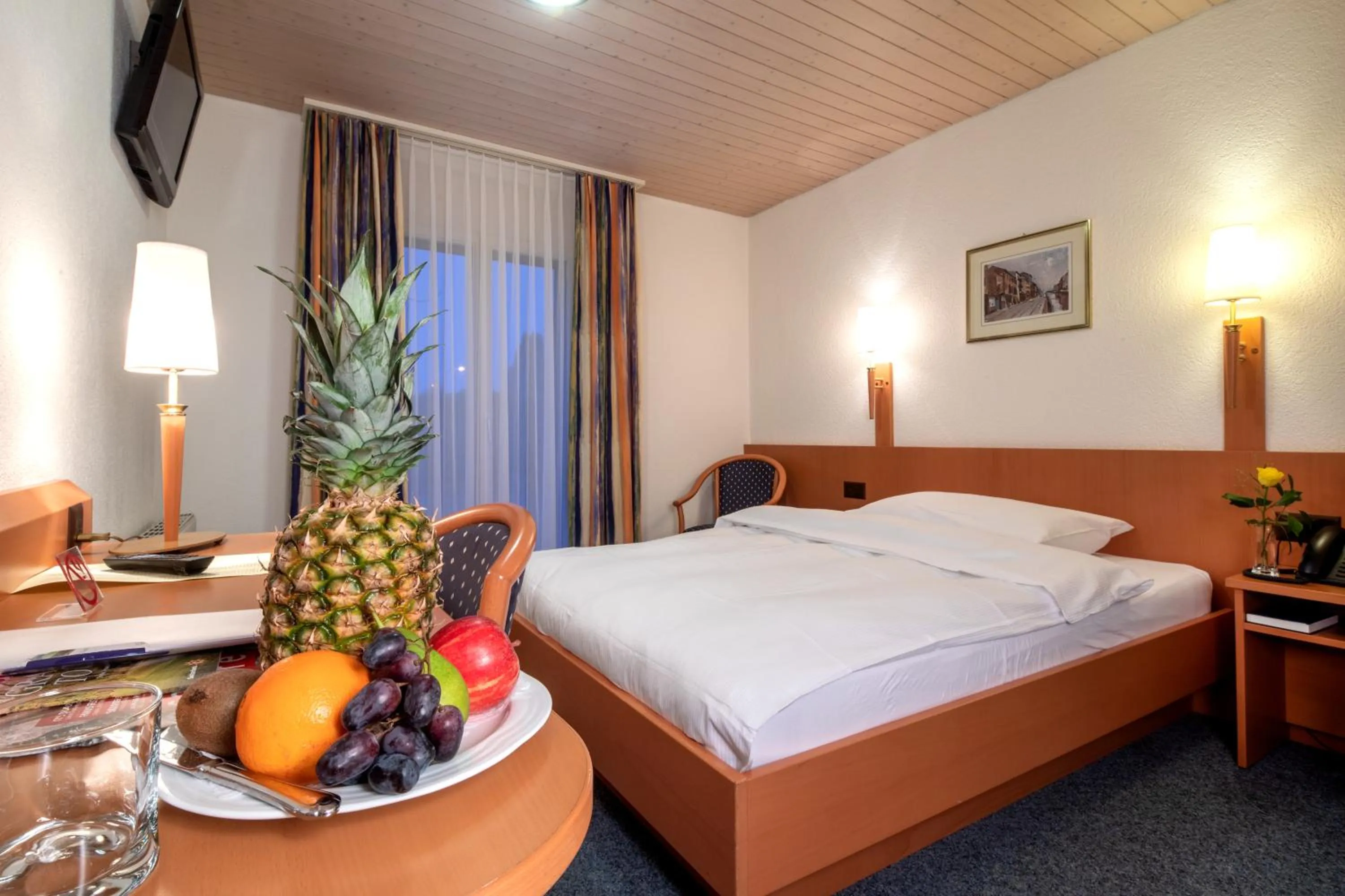 Photo of the whole room, Bed in Gasthof Enge Self Check-In Hotel