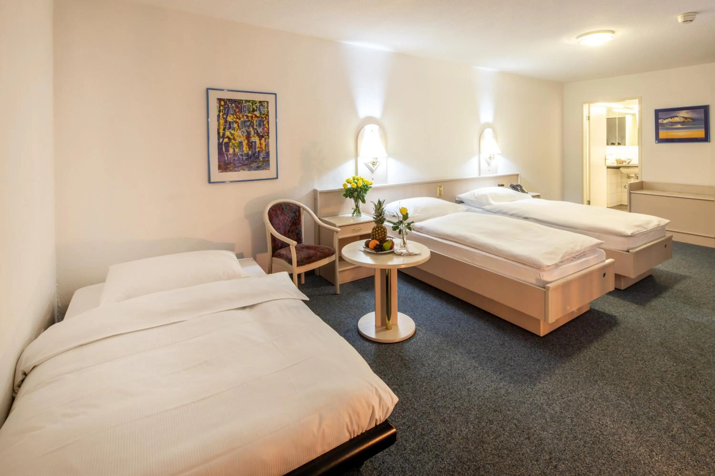 Bed in Gasthof Enge Self Check-In Hotel