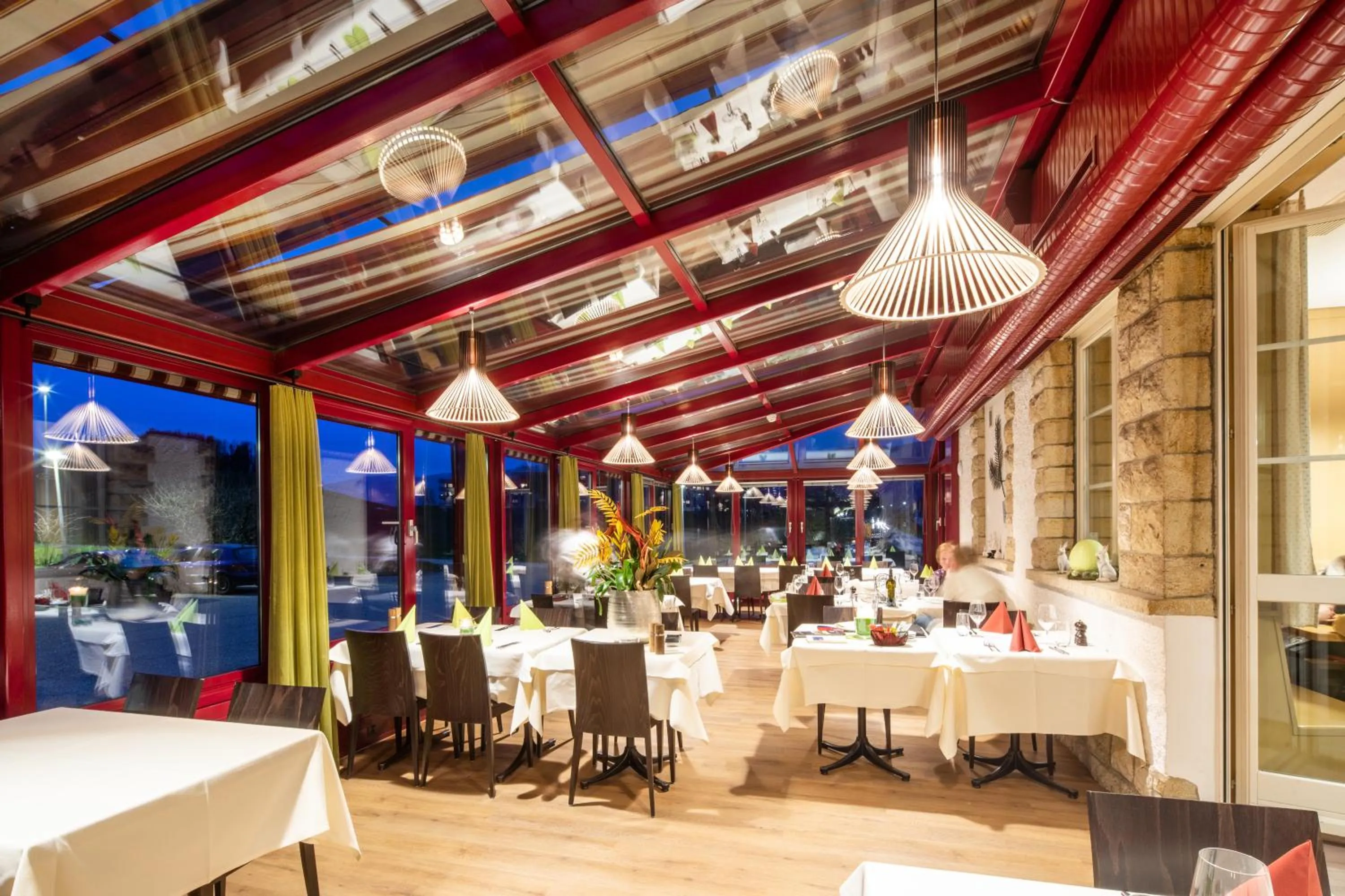 Restaurant/places to eat in Gasthof Enge Self Check-In Hotel