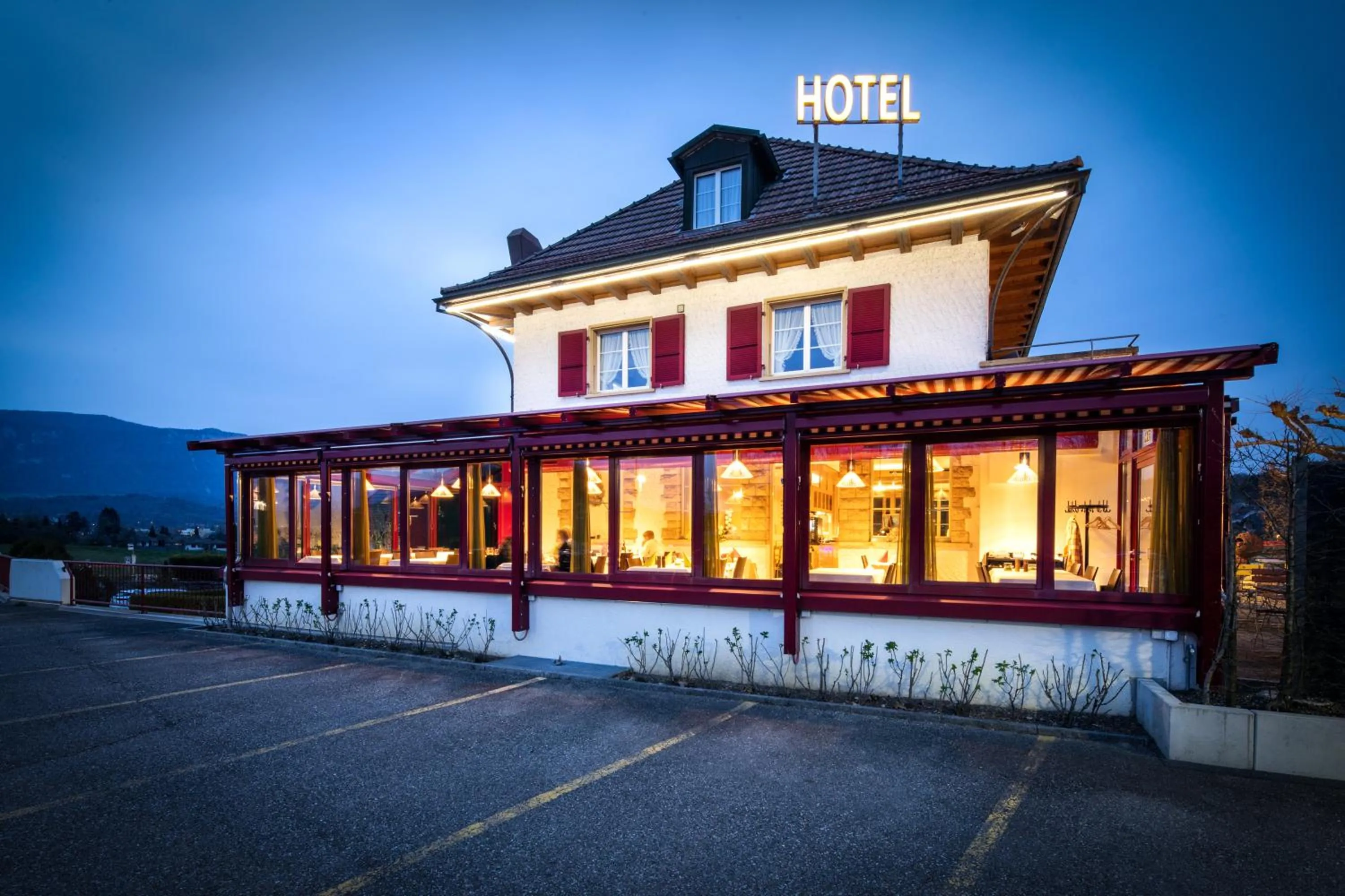 Restaurant/places to eat in Gasthof Enge Self Check-In Hotel