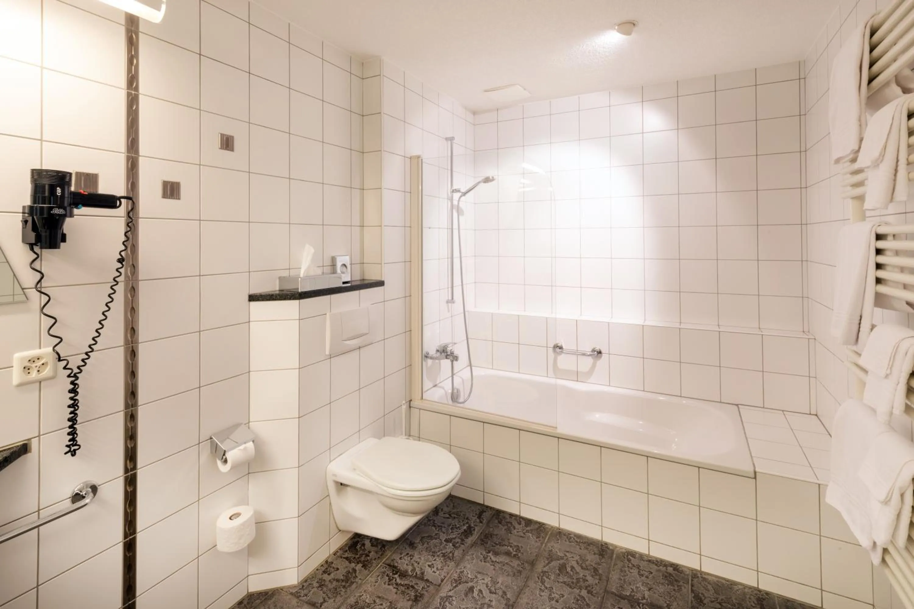Bathroom in Gasthof Enge Self Check-In Hotel