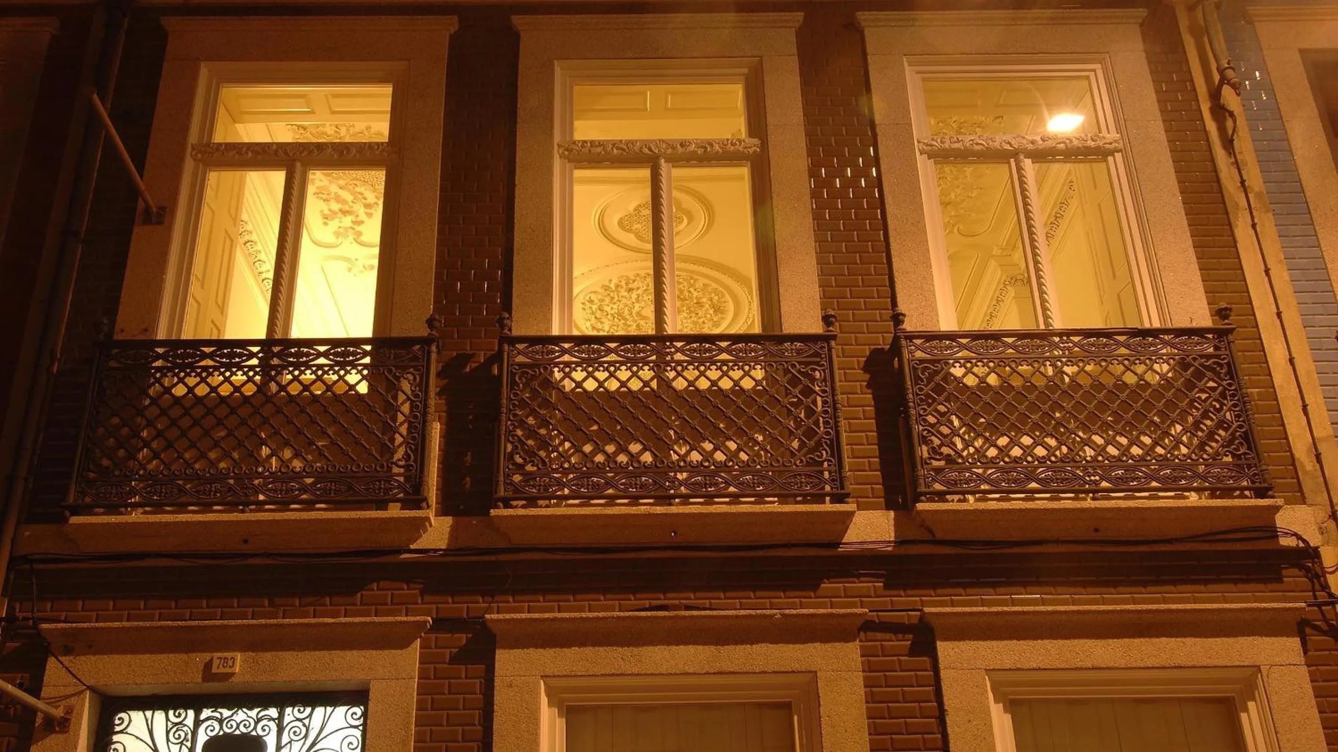 Facade/entrance in So Cool Hostel Porto