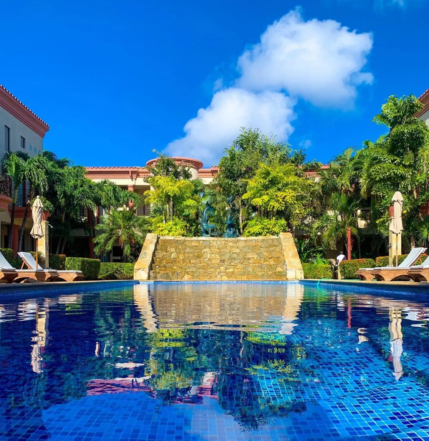 Swimming pool in La Placita Inn