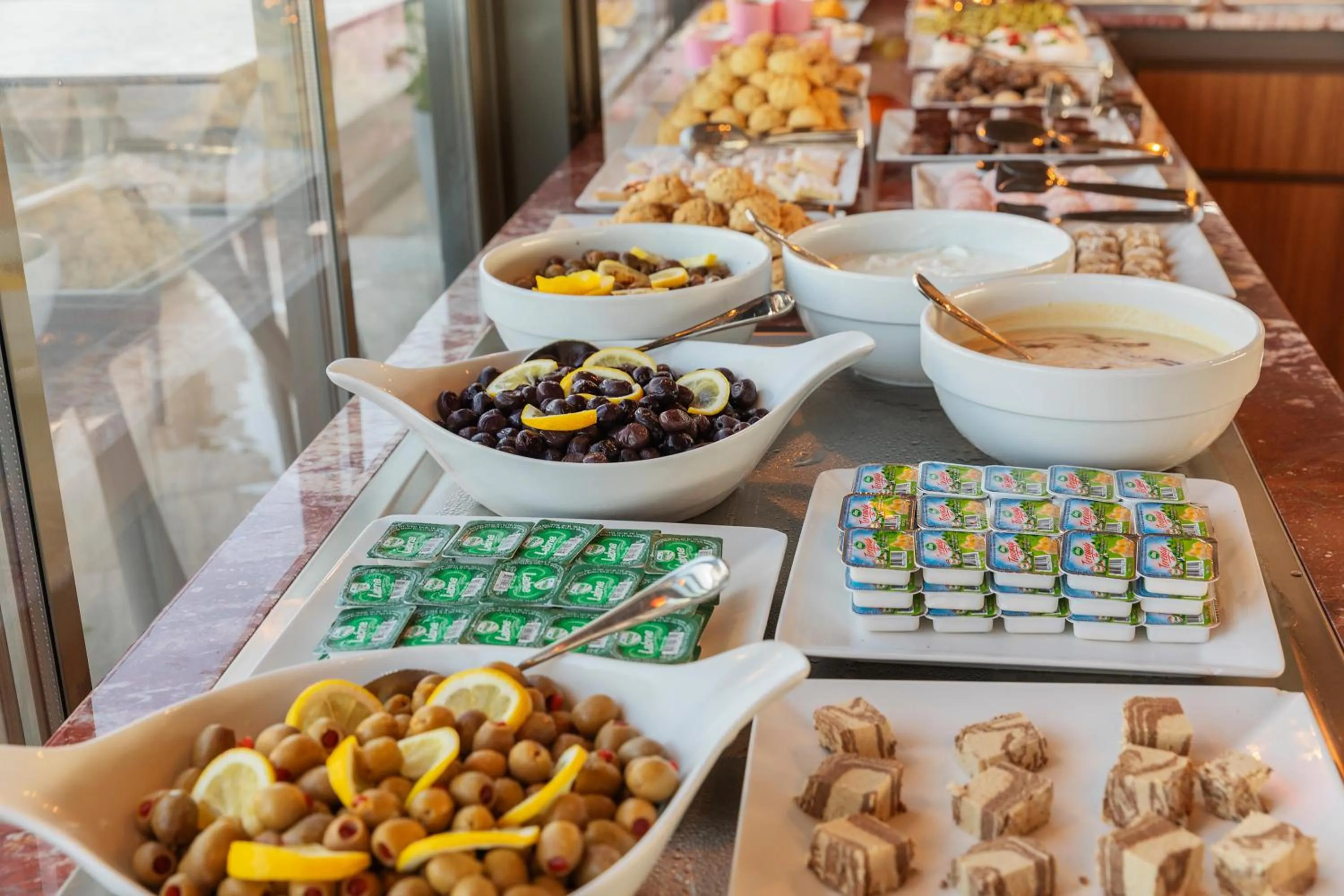 Breakfast in Azade Premier Hotel