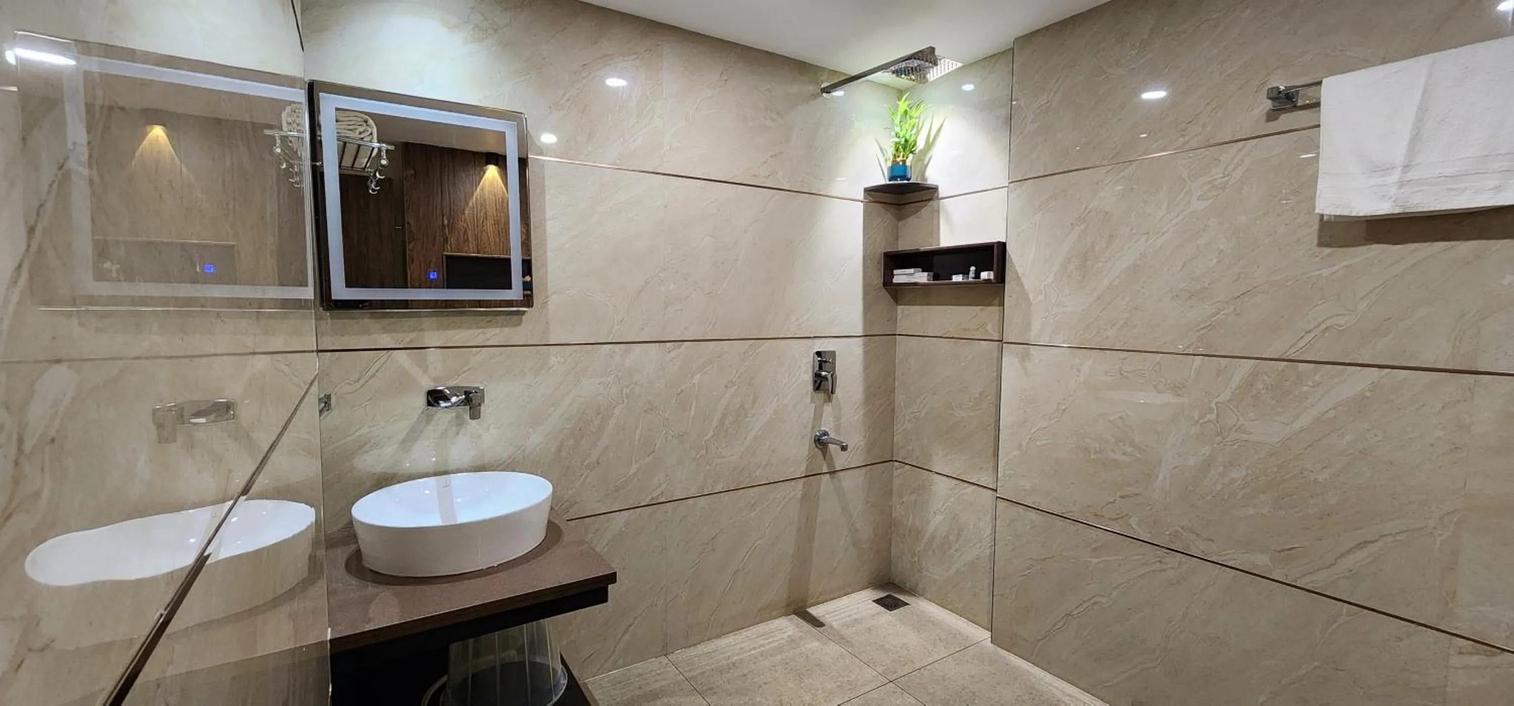 Bathroom in Hotel Arcadia