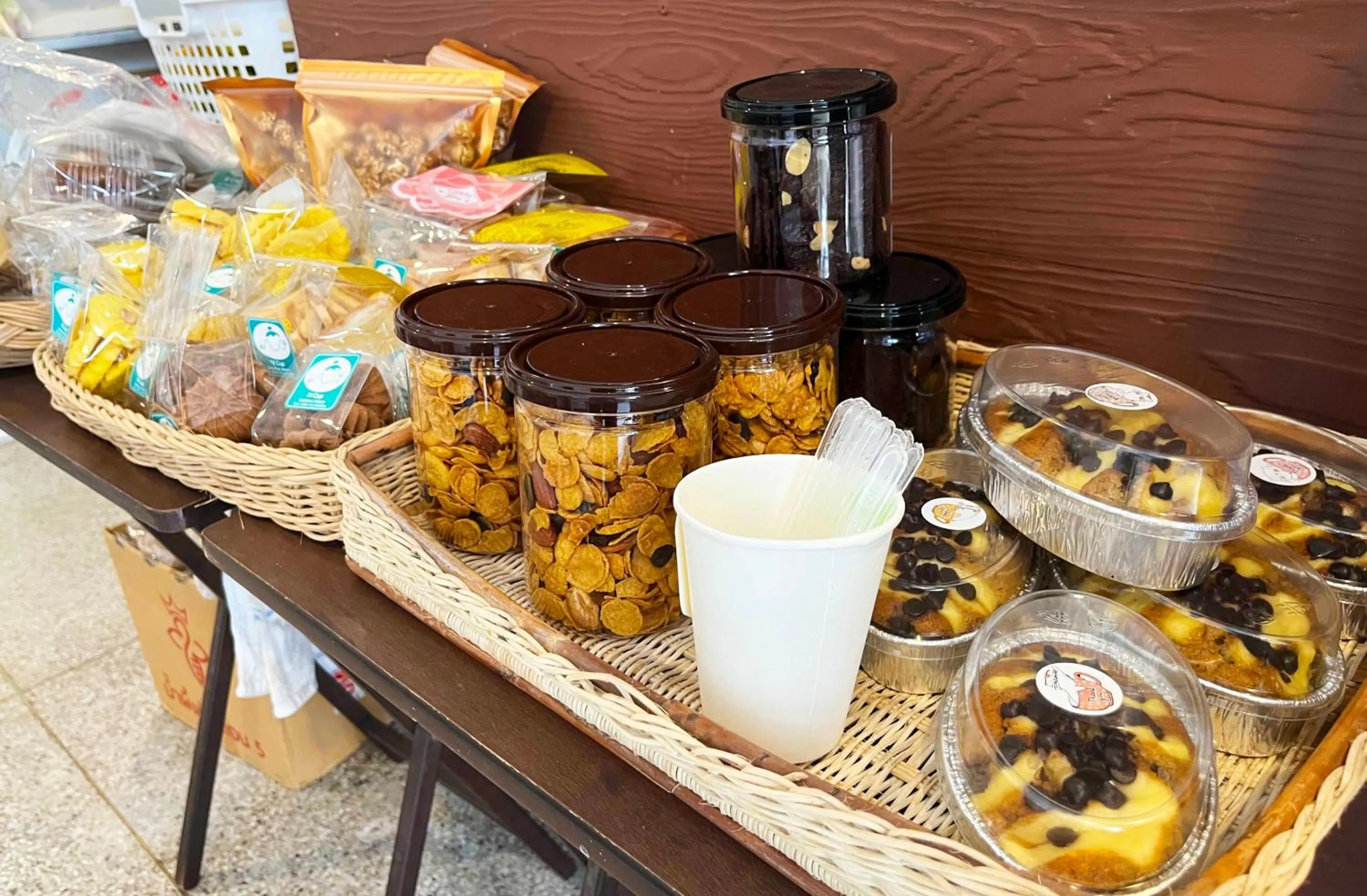 Coffee/tea facilities in Excel Hotel Bangkok former Sri Krungthep Hotel