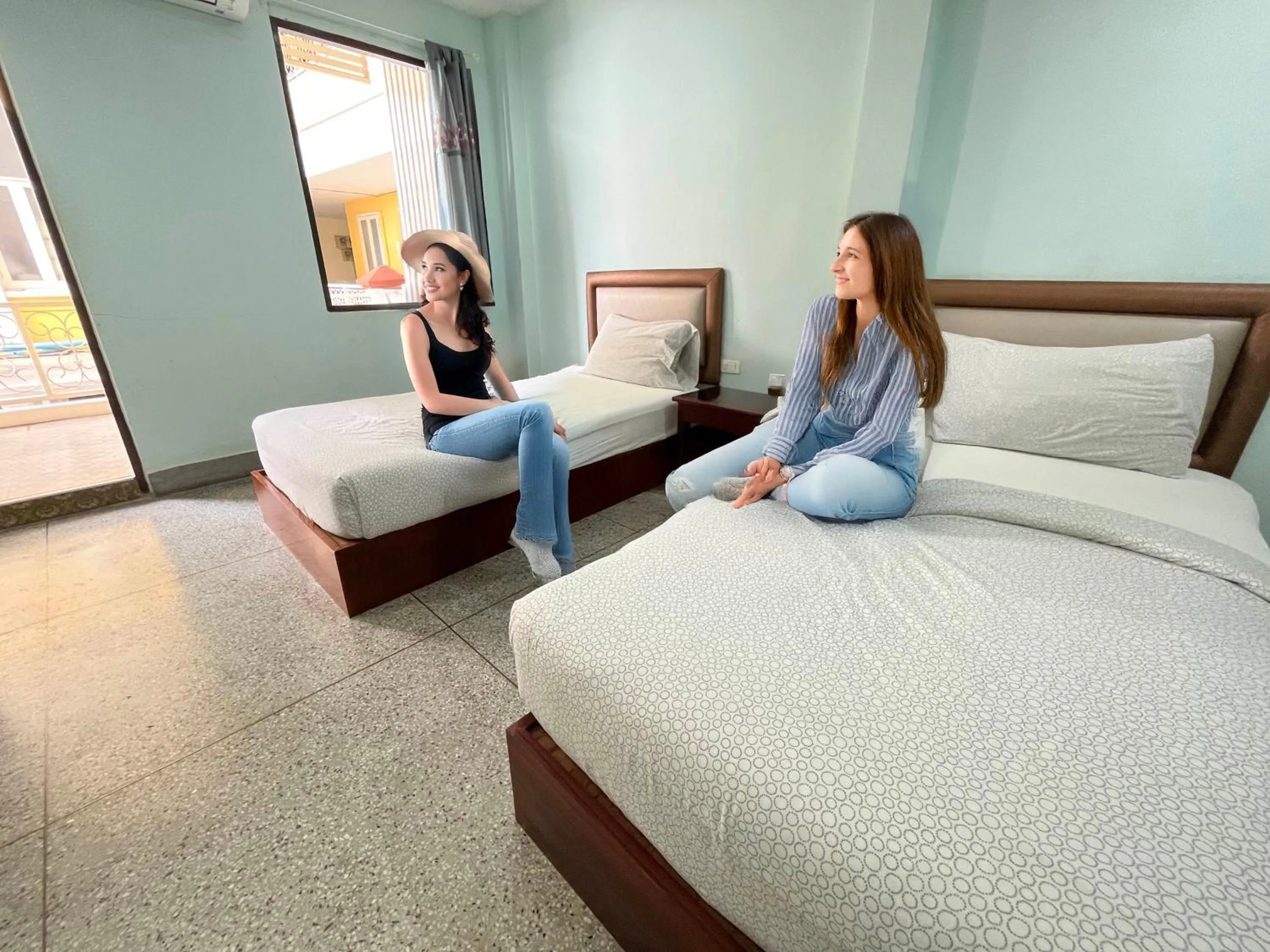 People, Bed in Excel Hotel Bangkok former Sri Krungthep Hotel