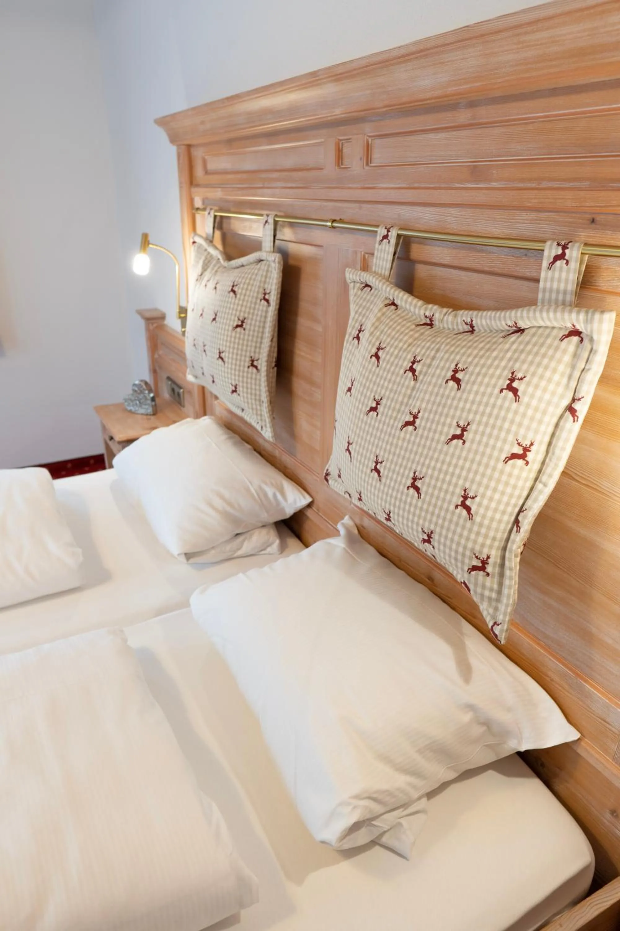 Other, Bed in Landgasthof Hirschen Untermettingen