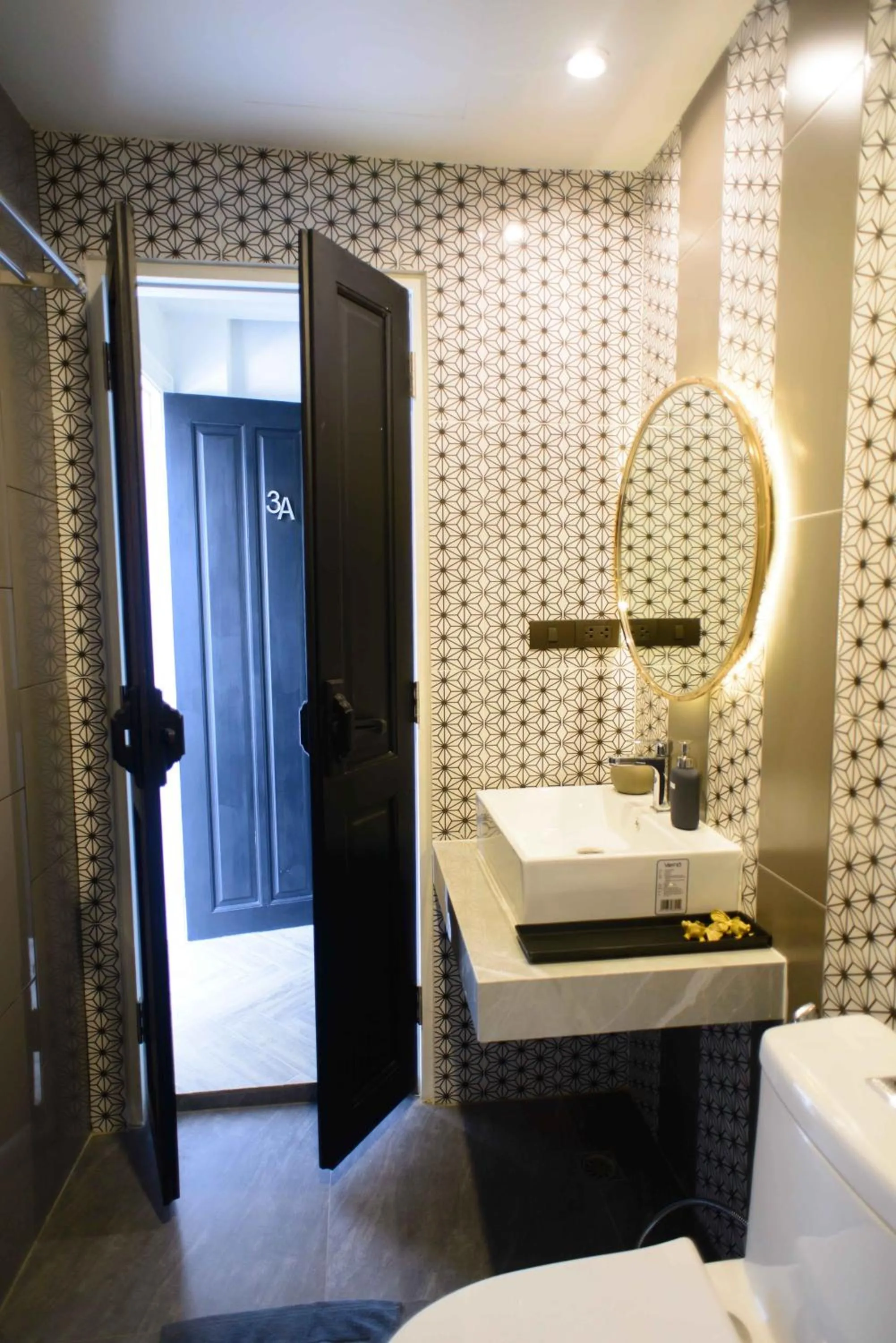 Bathroom in 87 Oldtown at River Pier