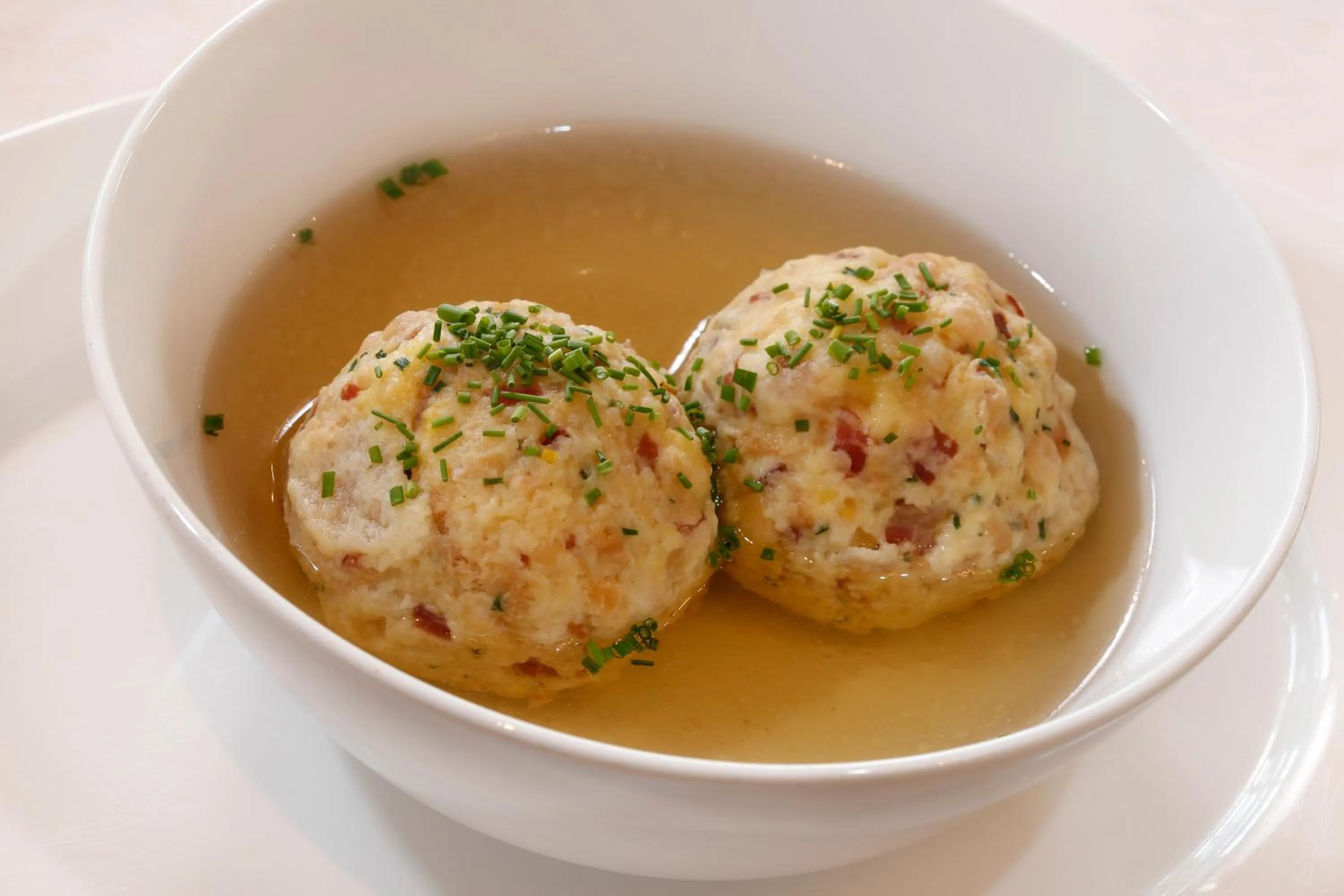 Restaurant/places to eat in Hotel Hubertusstube