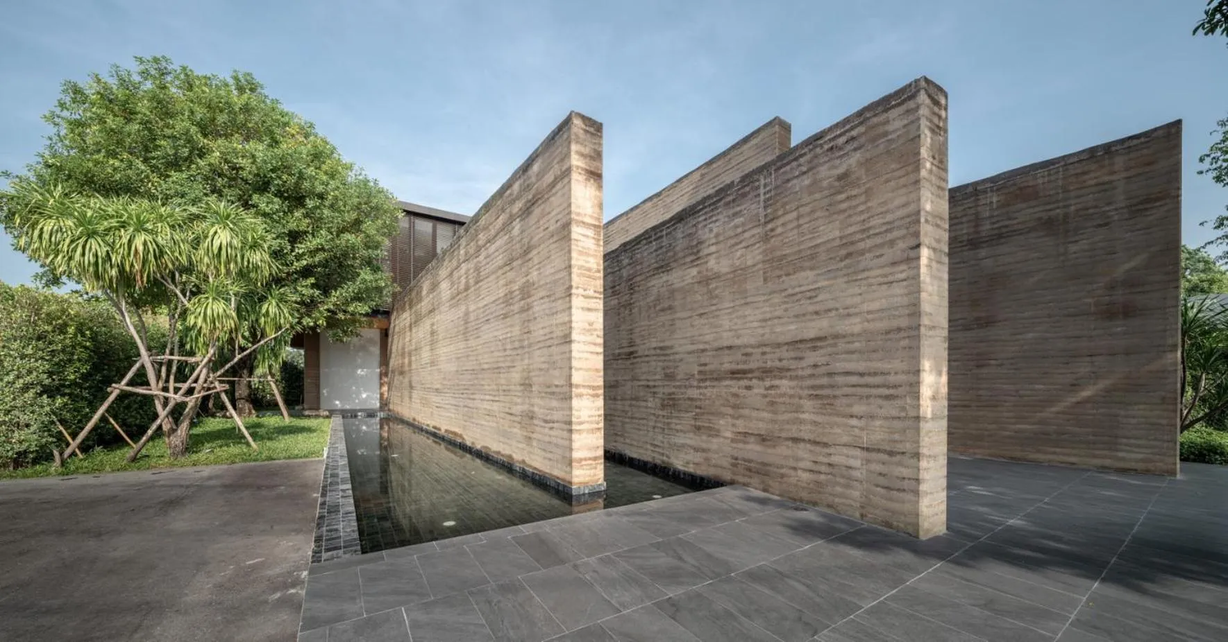 Property building in Tara Villa