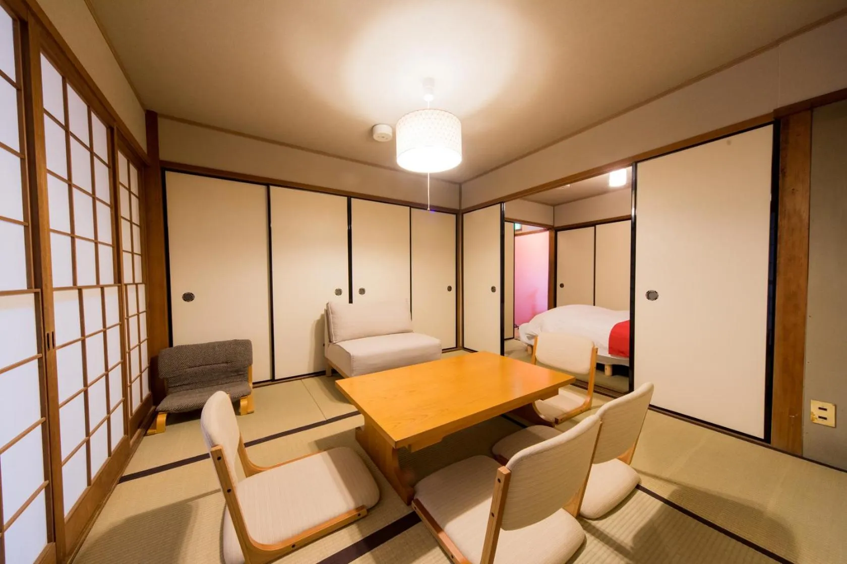 Photo of the whole room, Bed in 京町家 懿造 -Kyomachiya IZO-