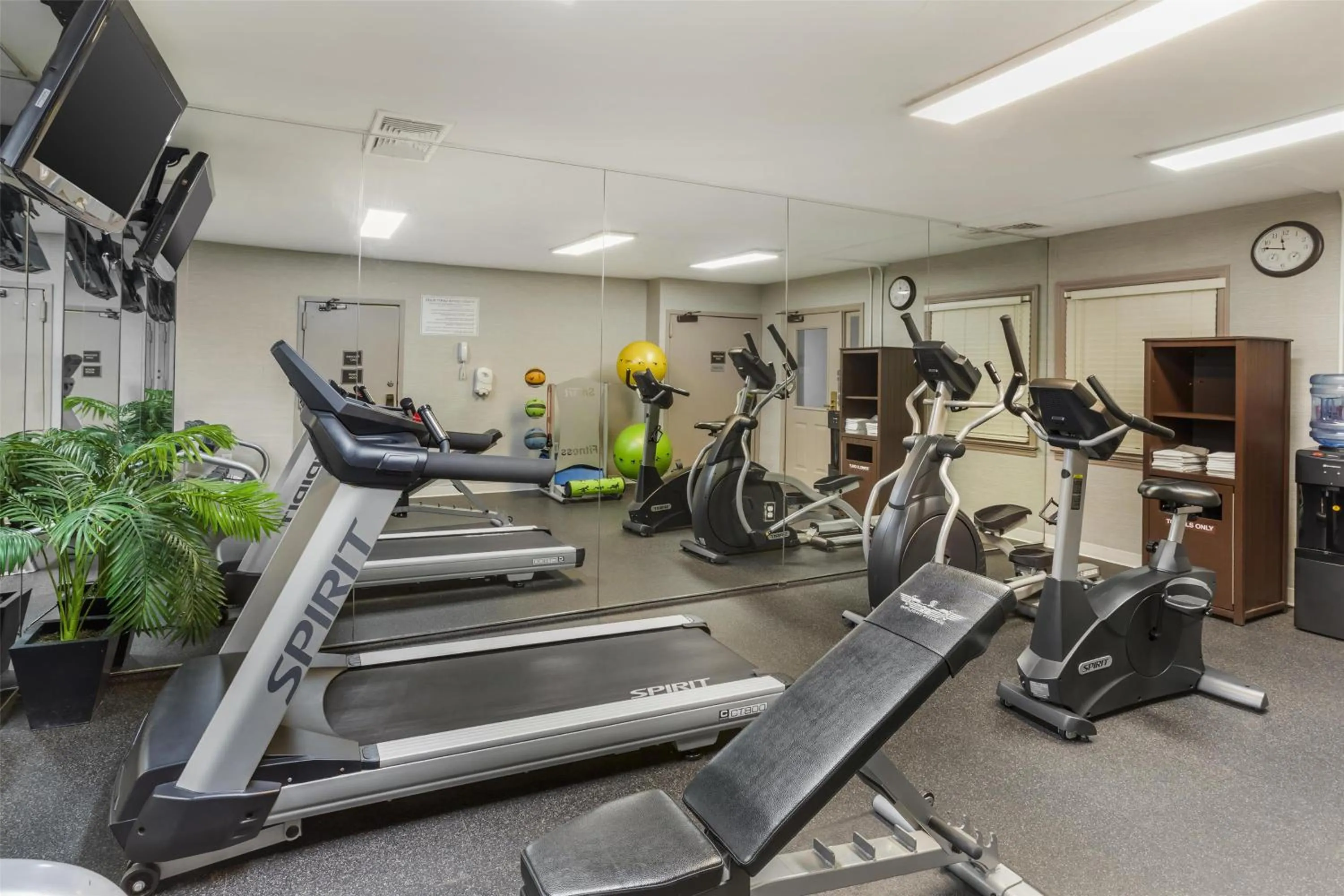Fitness centre/facilities in Best Western Fort Lee