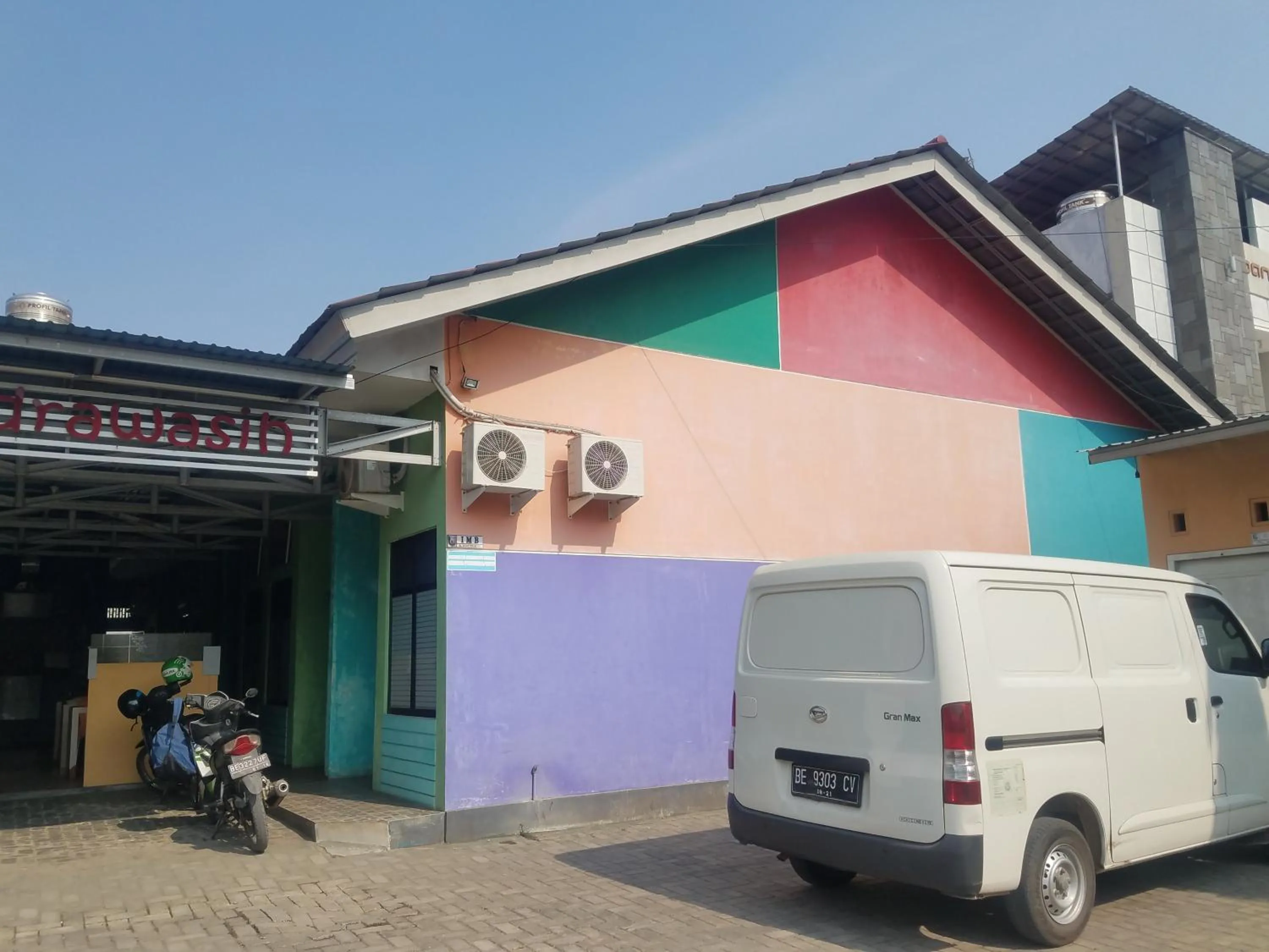 Property building in Cendrawasih Syariah Homestay