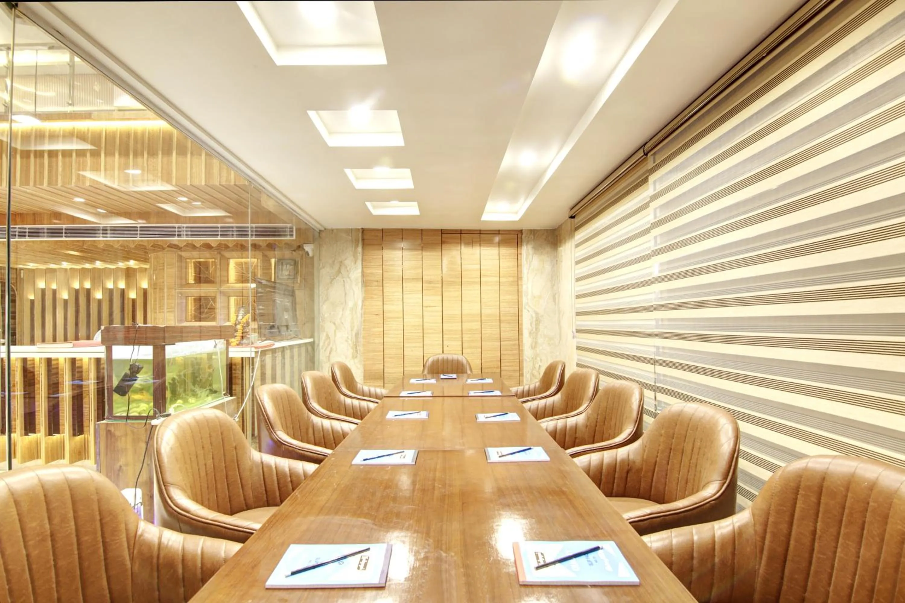 Seating area in Hotel Krishna Plaza Just Near New Delhi Station And Connaught Place By M S Hospitality