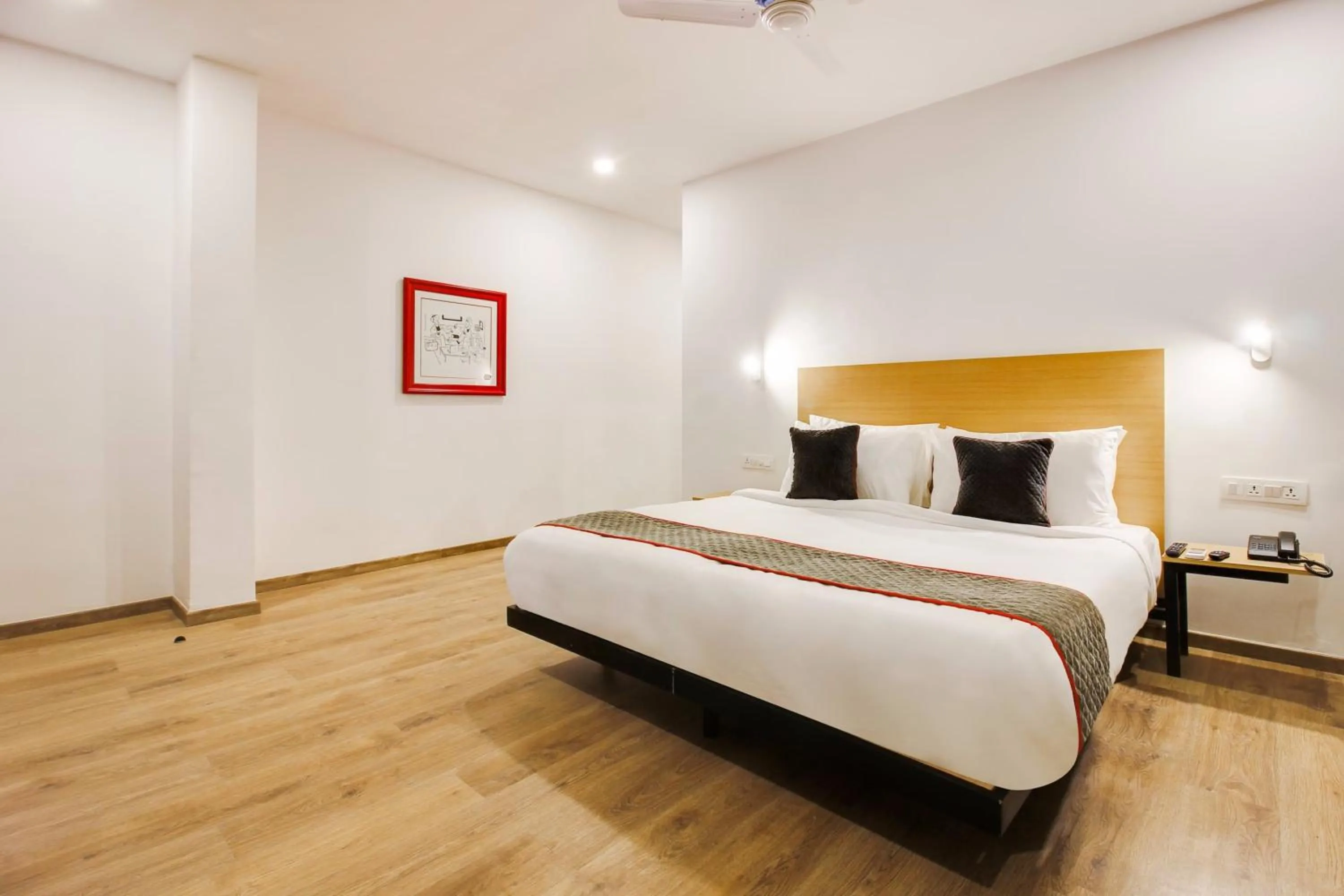 Other, Bed in Super townhouse moosapet Rcc Prime