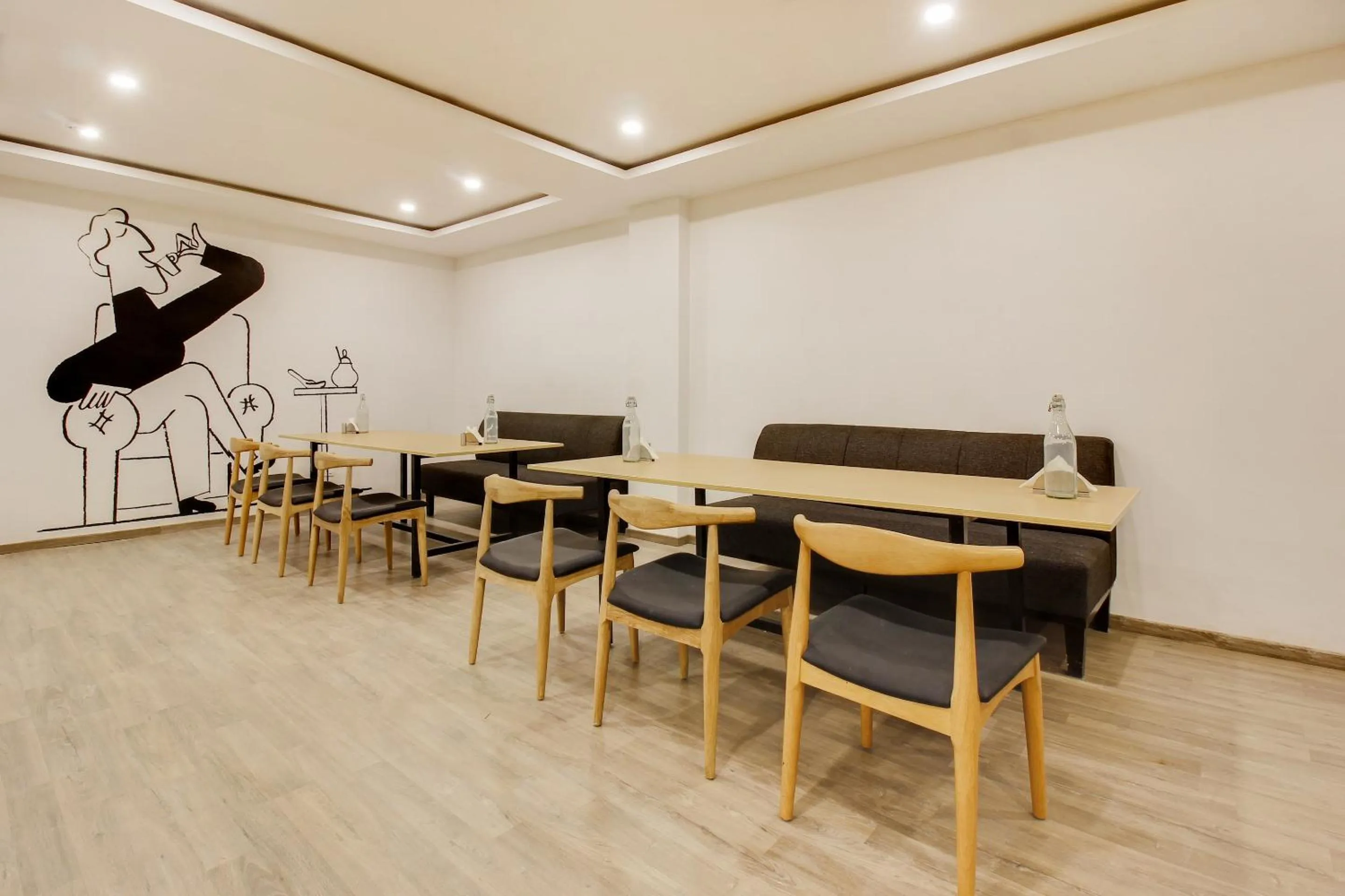 Restaurant/places to eat in Super townhouse moosapet Rcc Prime