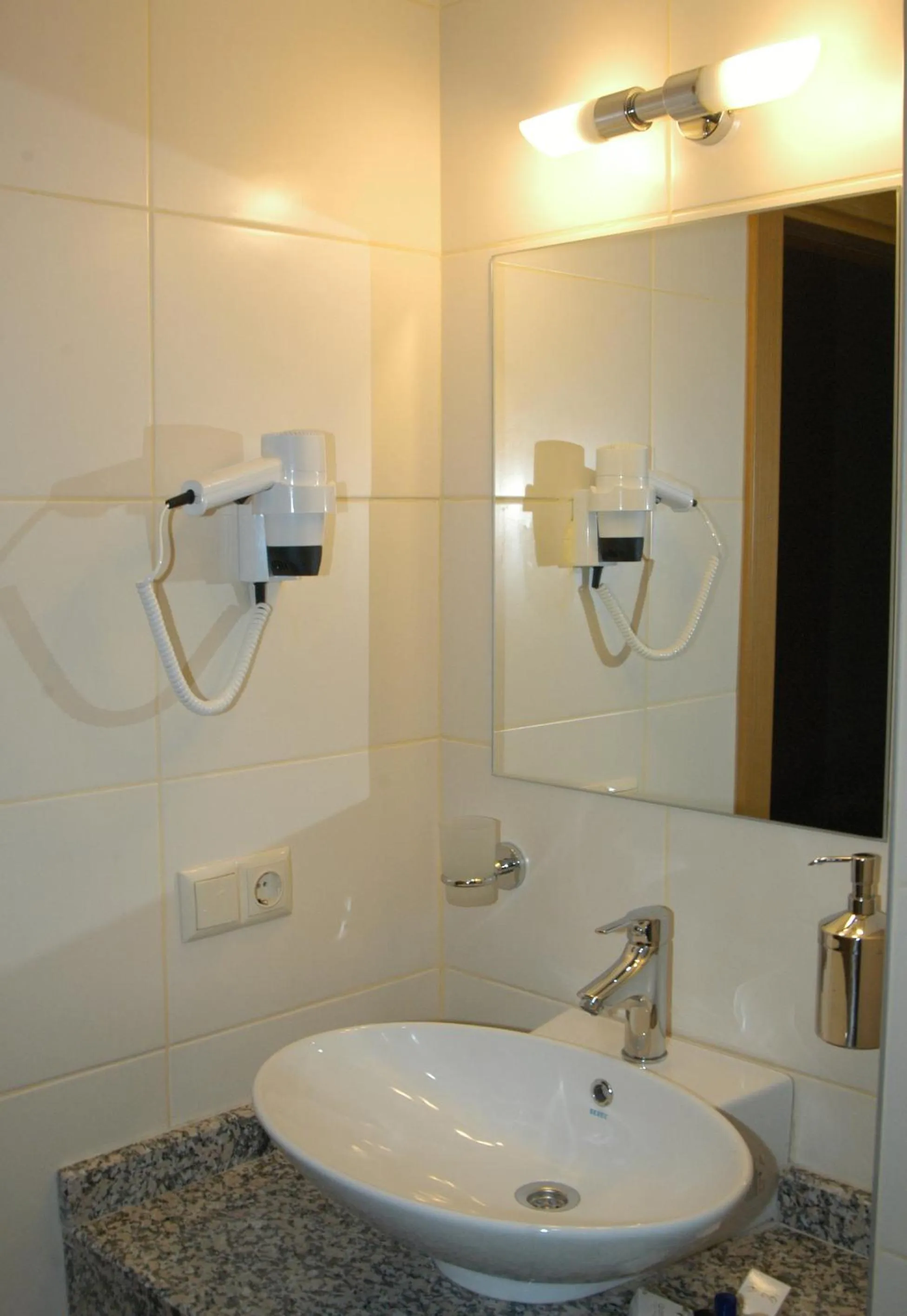 Bathroom in Polat Elite Hotel