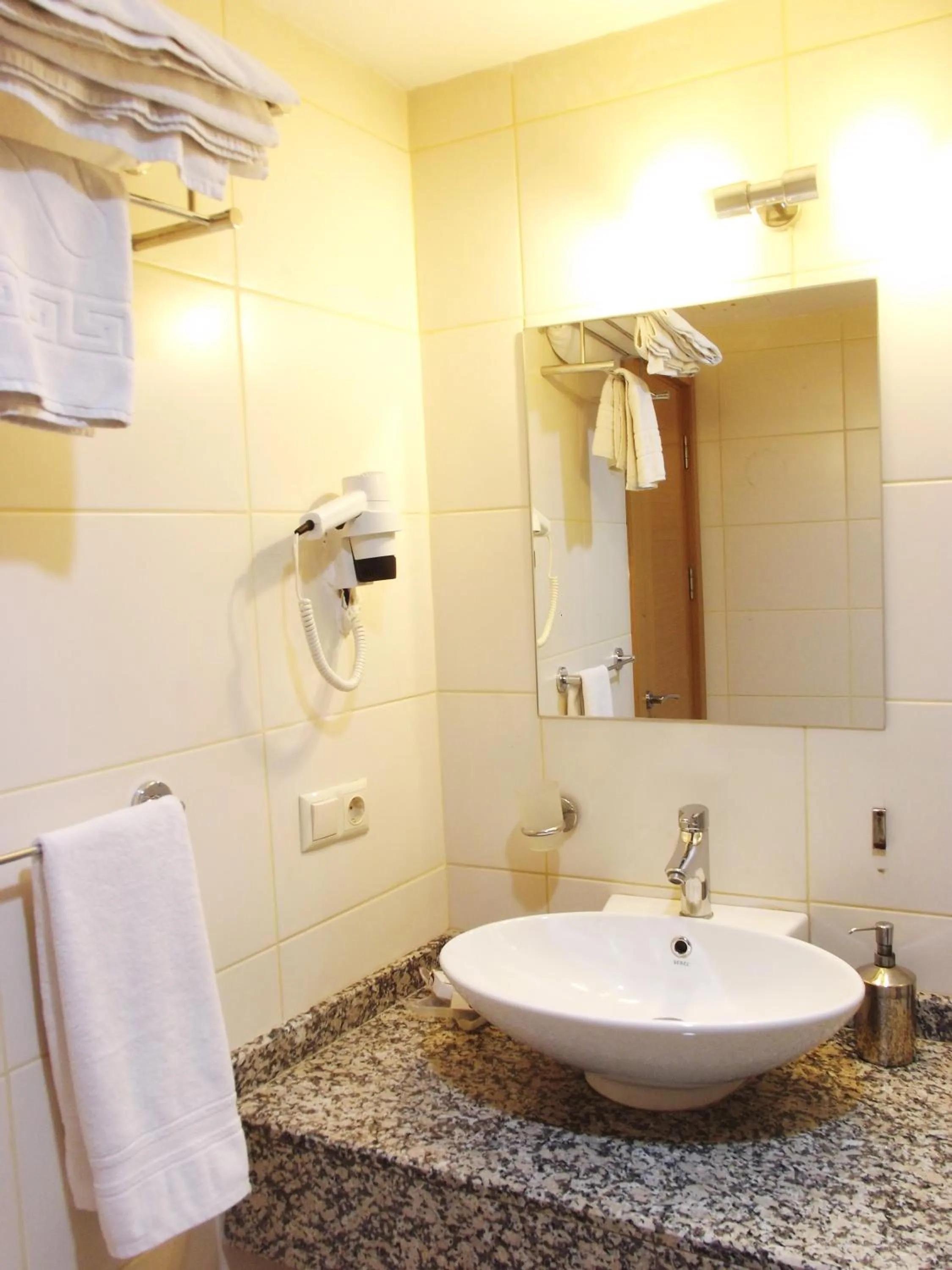 Bathroom in Polat Elite Hotel