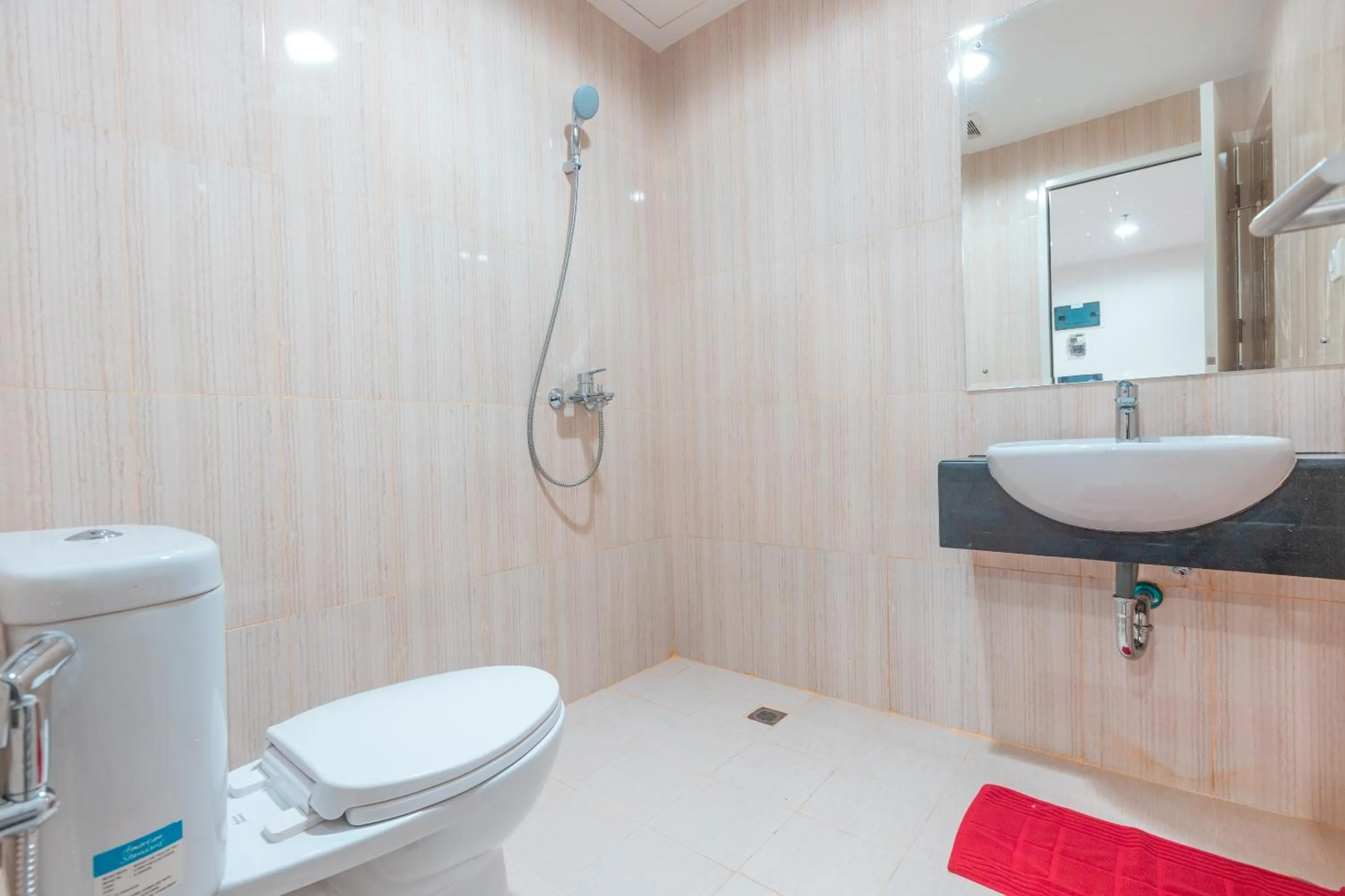 Bathroom in Hotel O Apartement Sentul Tower