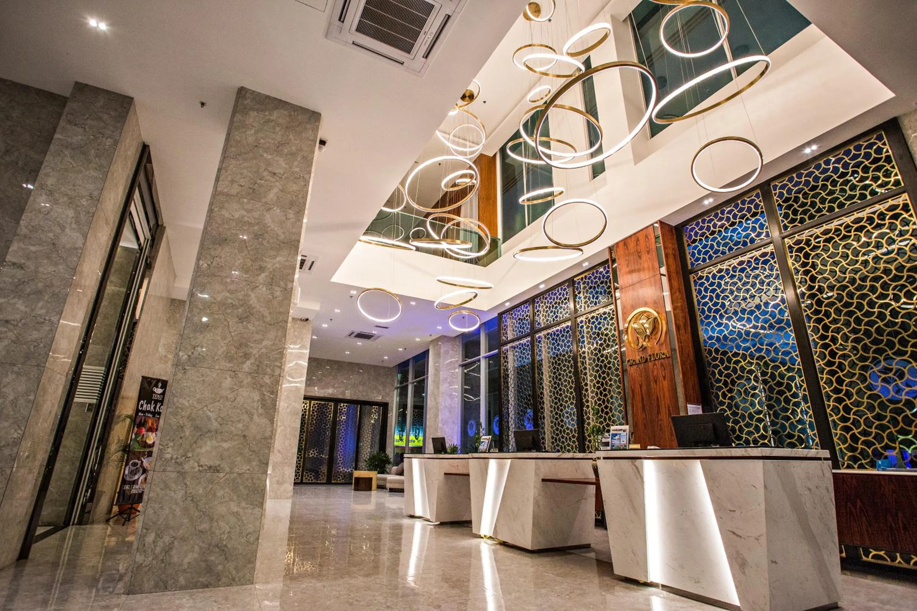 Lobby or reception in GRAND FLORA HOTEL