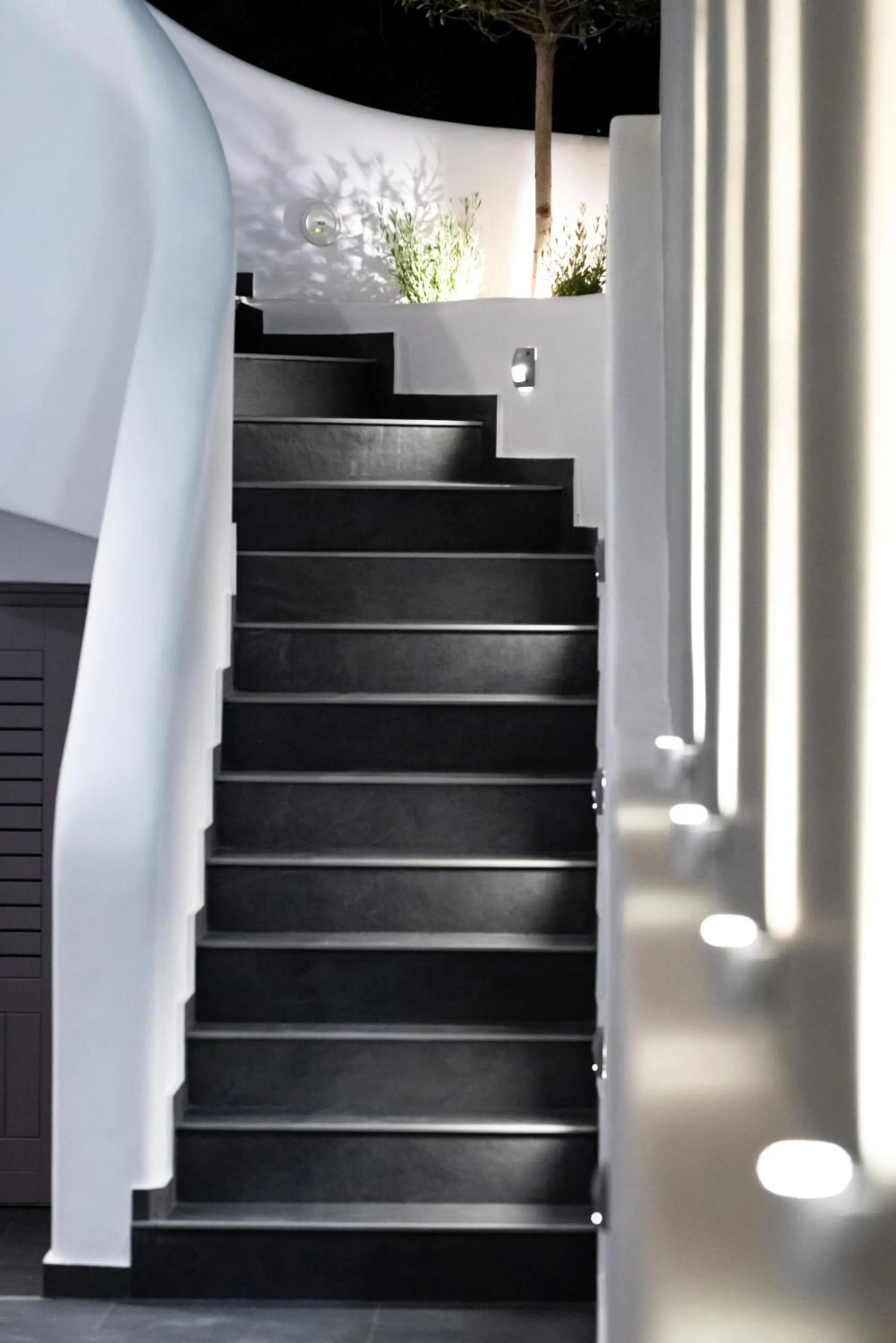 Property building in Deluxe Suites Santorini