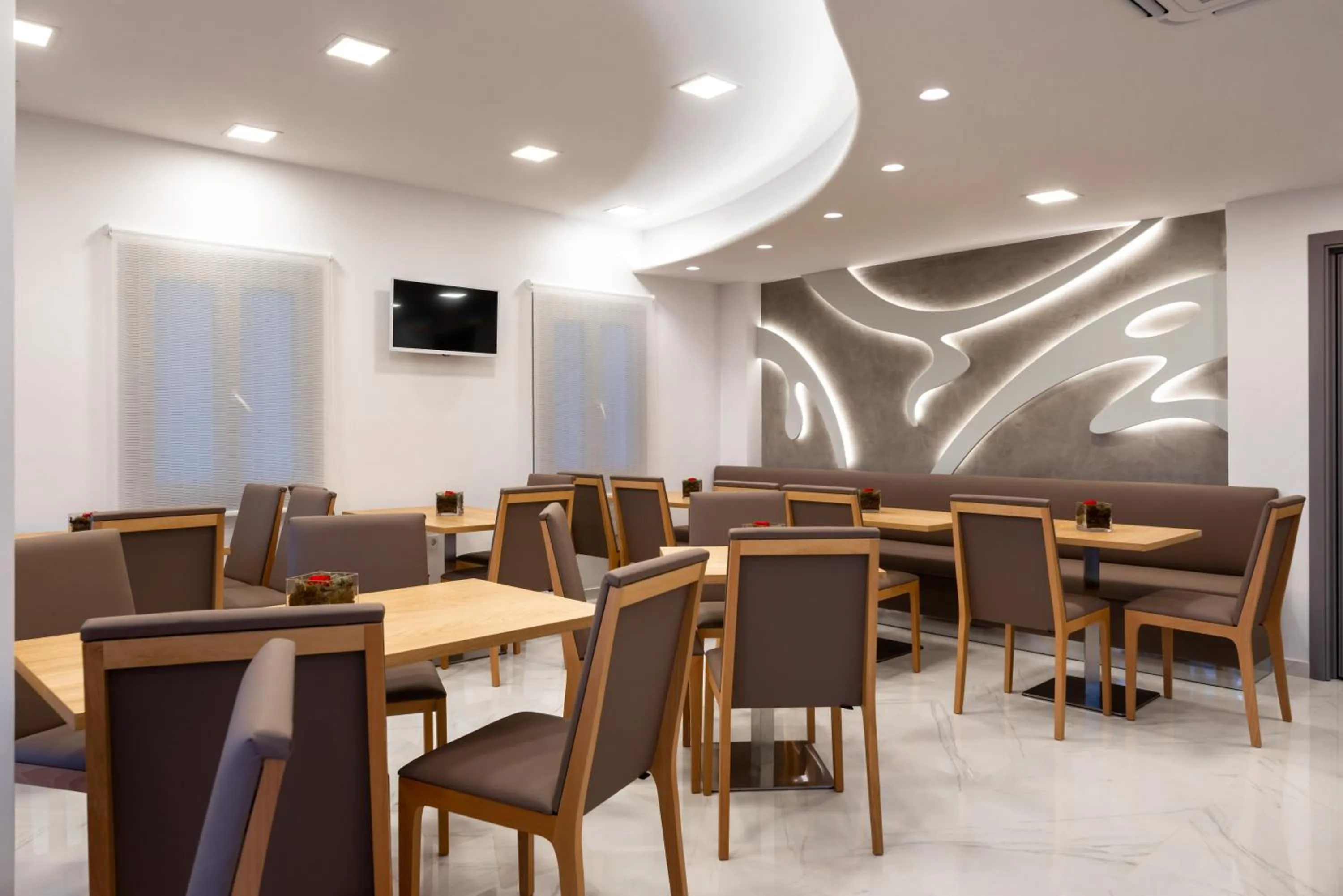 Breakfast in Deluxe Suites Santorini