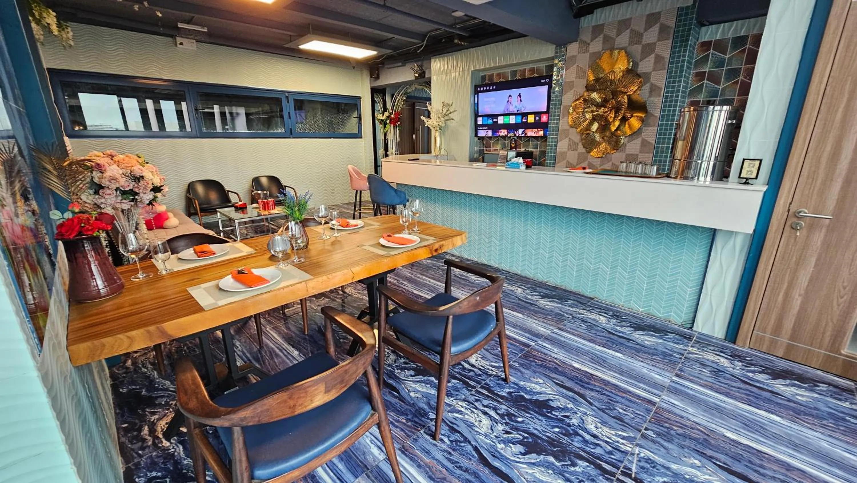 BlueTel Re'sidencE Bangkok IMPACT บลูเทล เรซิดองส์ กรุงเทพ อิมแพค