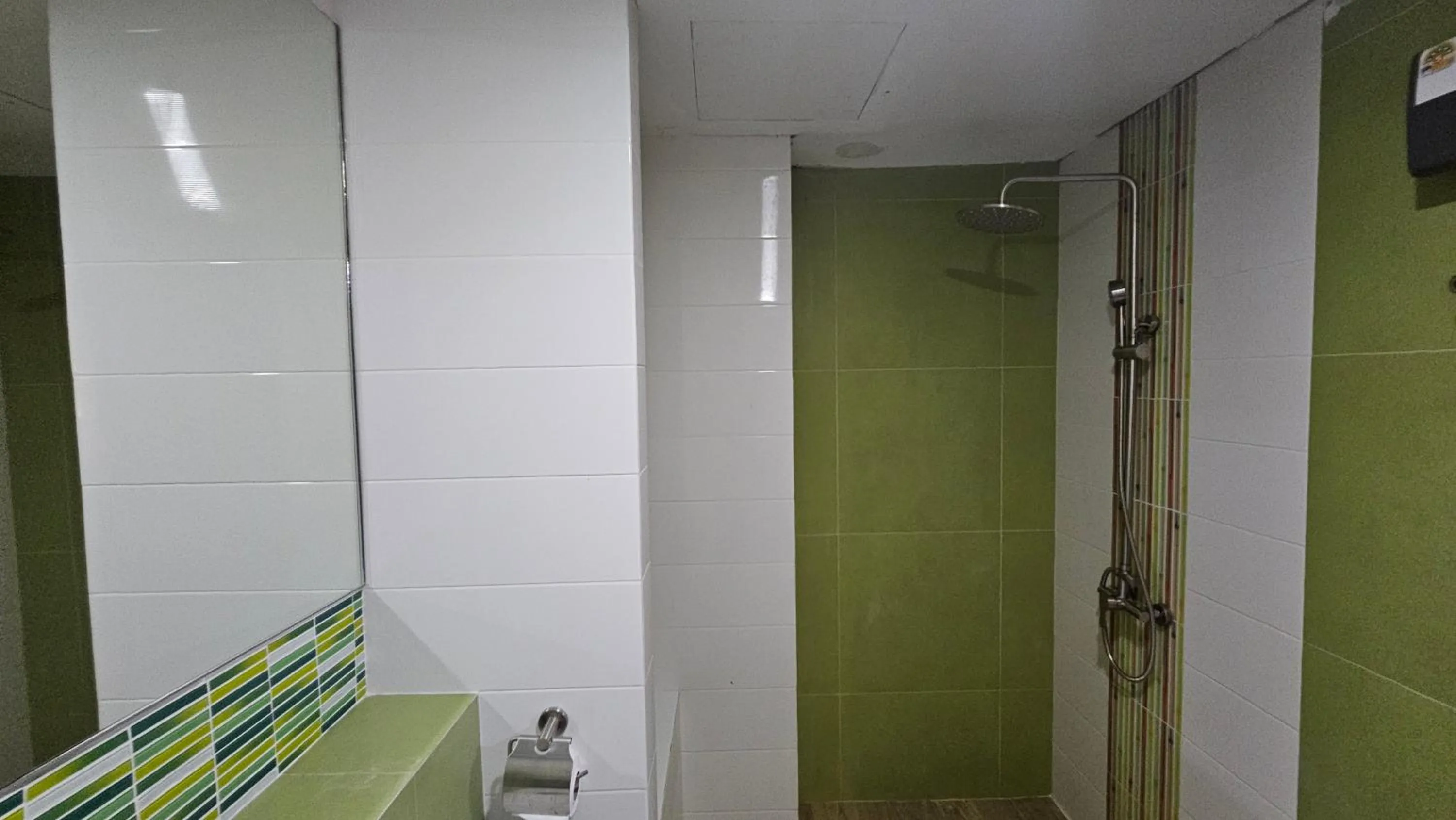 BlueTel Re'sidencE Bangkok IMPACT บลูเทล เรซิดองส์ กรุงเทพ อิมแพค