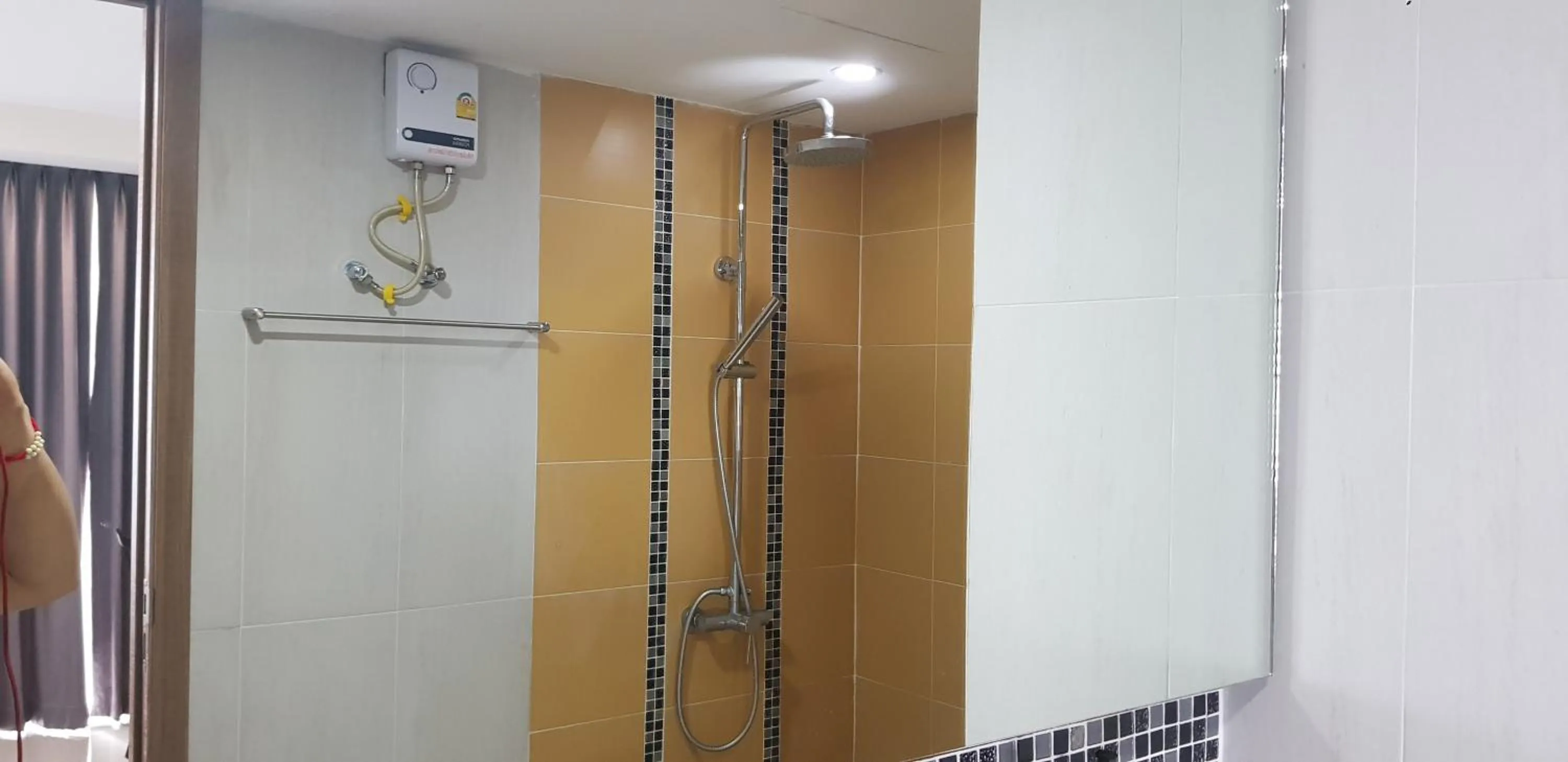 BlueTel Re'sidencE Bangkok IMPACT บลูเทล เรซิดองส์ กรุงเทพ อิมแพค