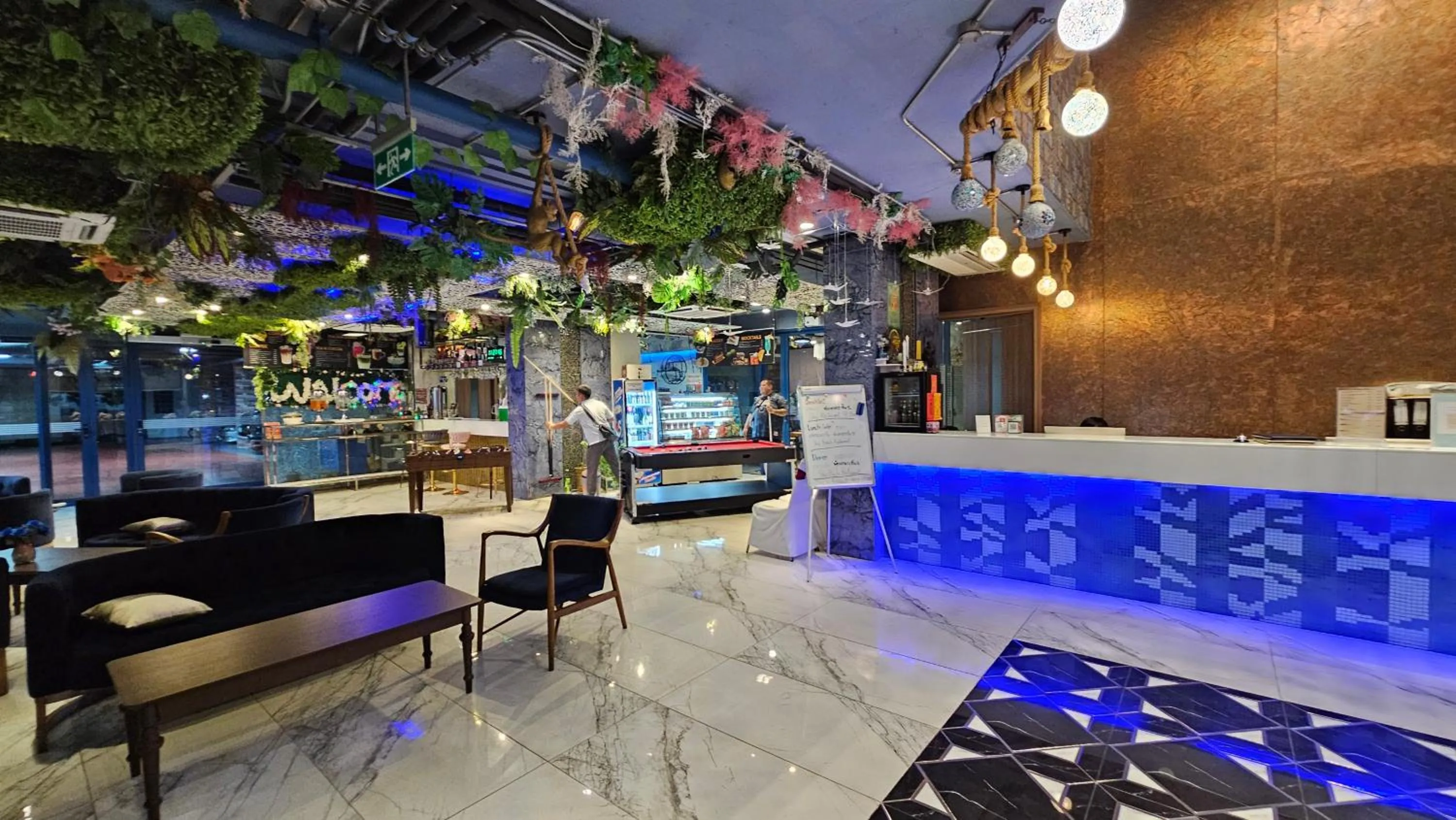Communal lounge/ TV room in BlueTel Re'sidencE Bangkok IMPACT บลูเทล เรซิดองส์ กรุงเทพ อิมแพค