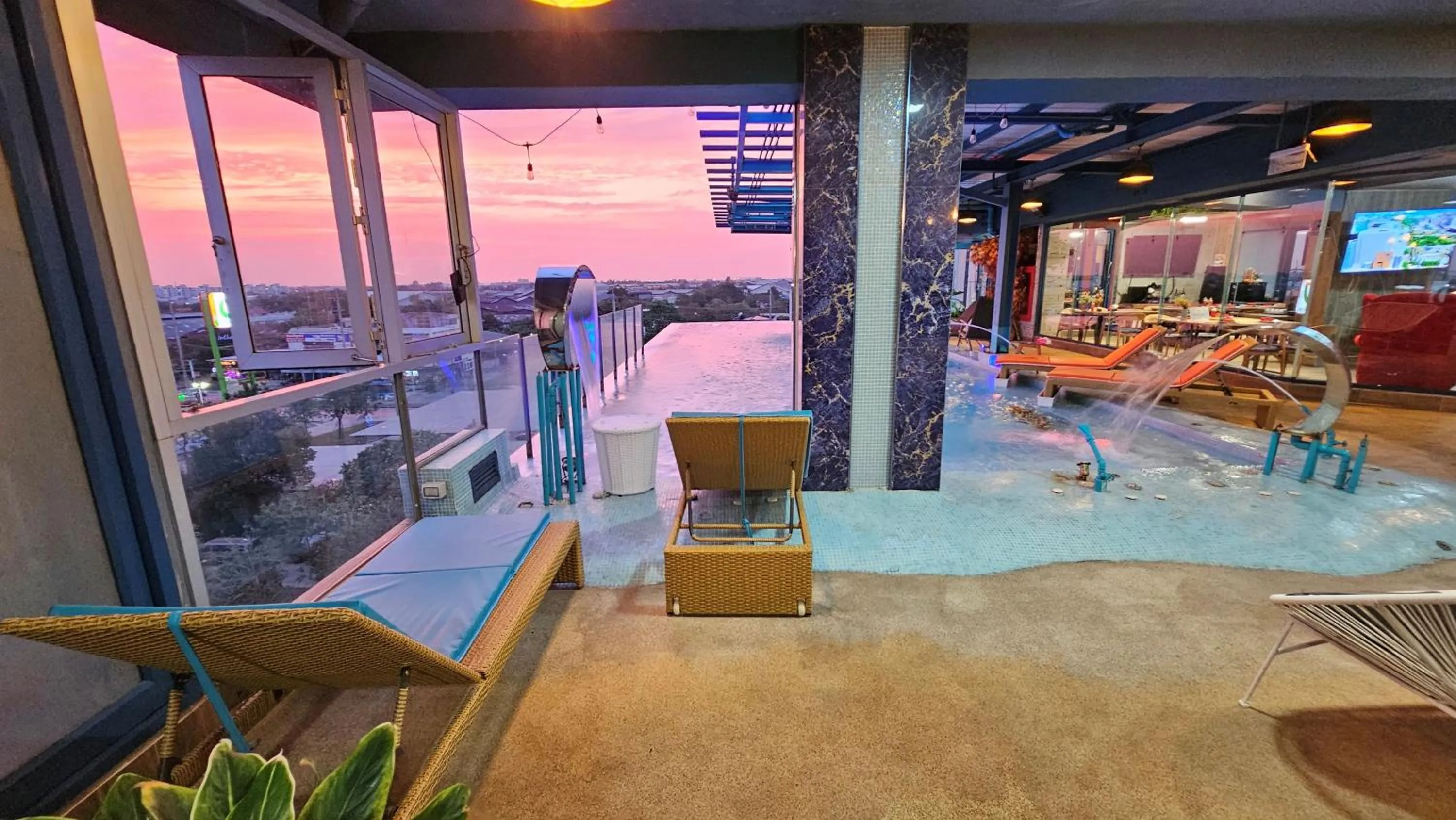 Natural landscape in BlueTel Re'sidencE Bangkok IMPACT บลูเทล เรซิดองส์ กรุงเทพ อิมแพค