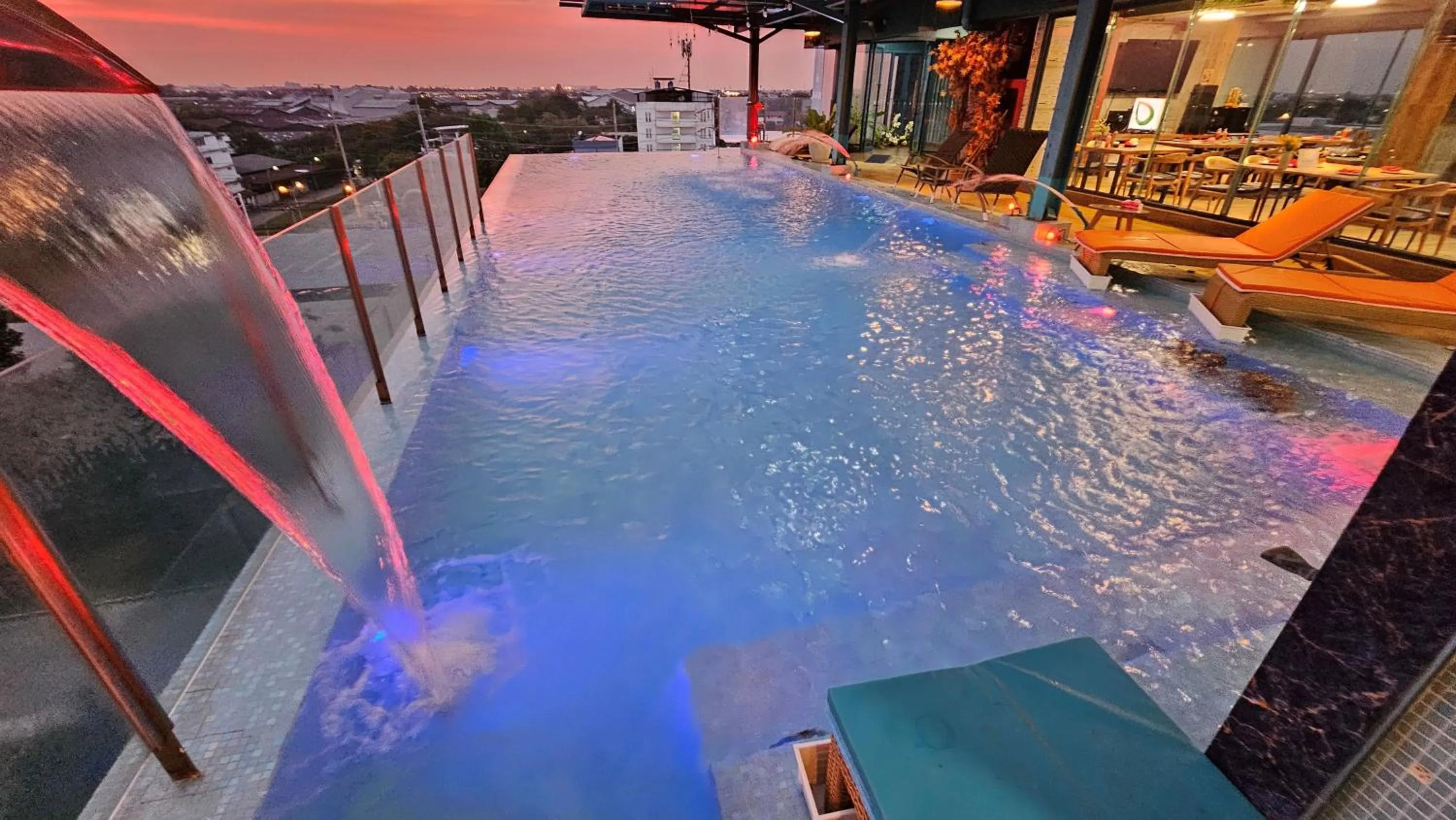 Natural landscape in BlueTel Re'sidencE Bangkok IMPACT บลูเทล เรซิดองส์ กรุงเทพ อิมแพค