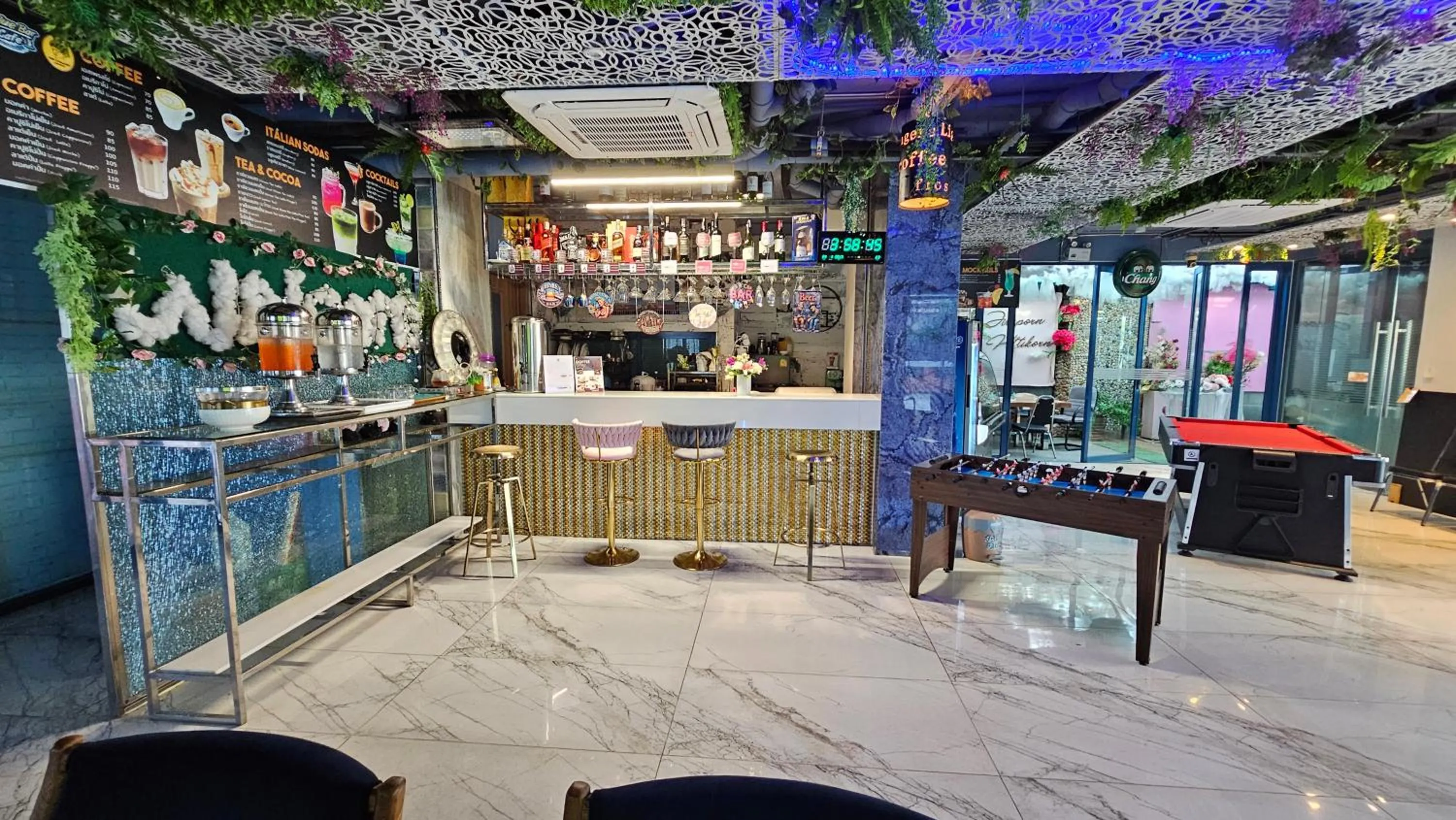 Restaurant/places to eat in BlueTel Re'sidencE Bangkok IMPACT บลูเทล เรซิดองส์ กรุงเทพ อิมแพค